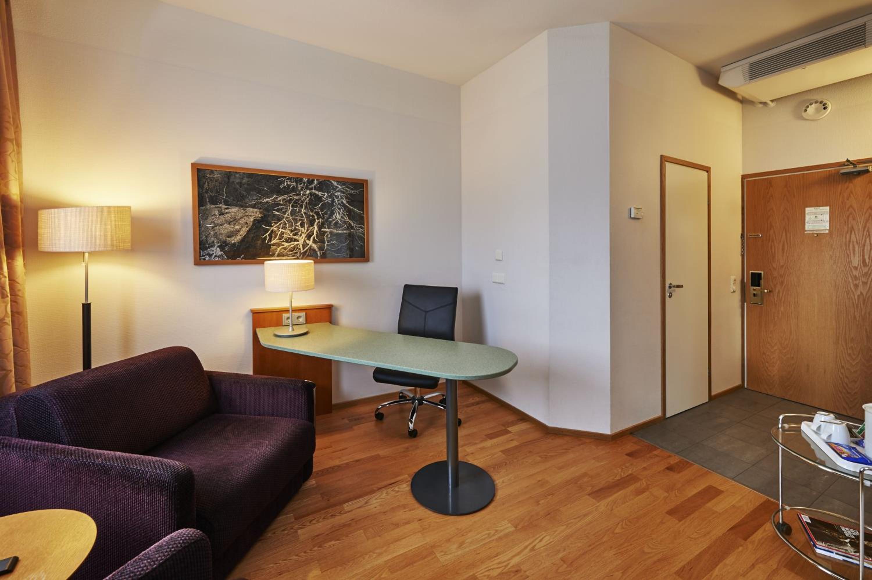 Premium Room with Two Single Beds