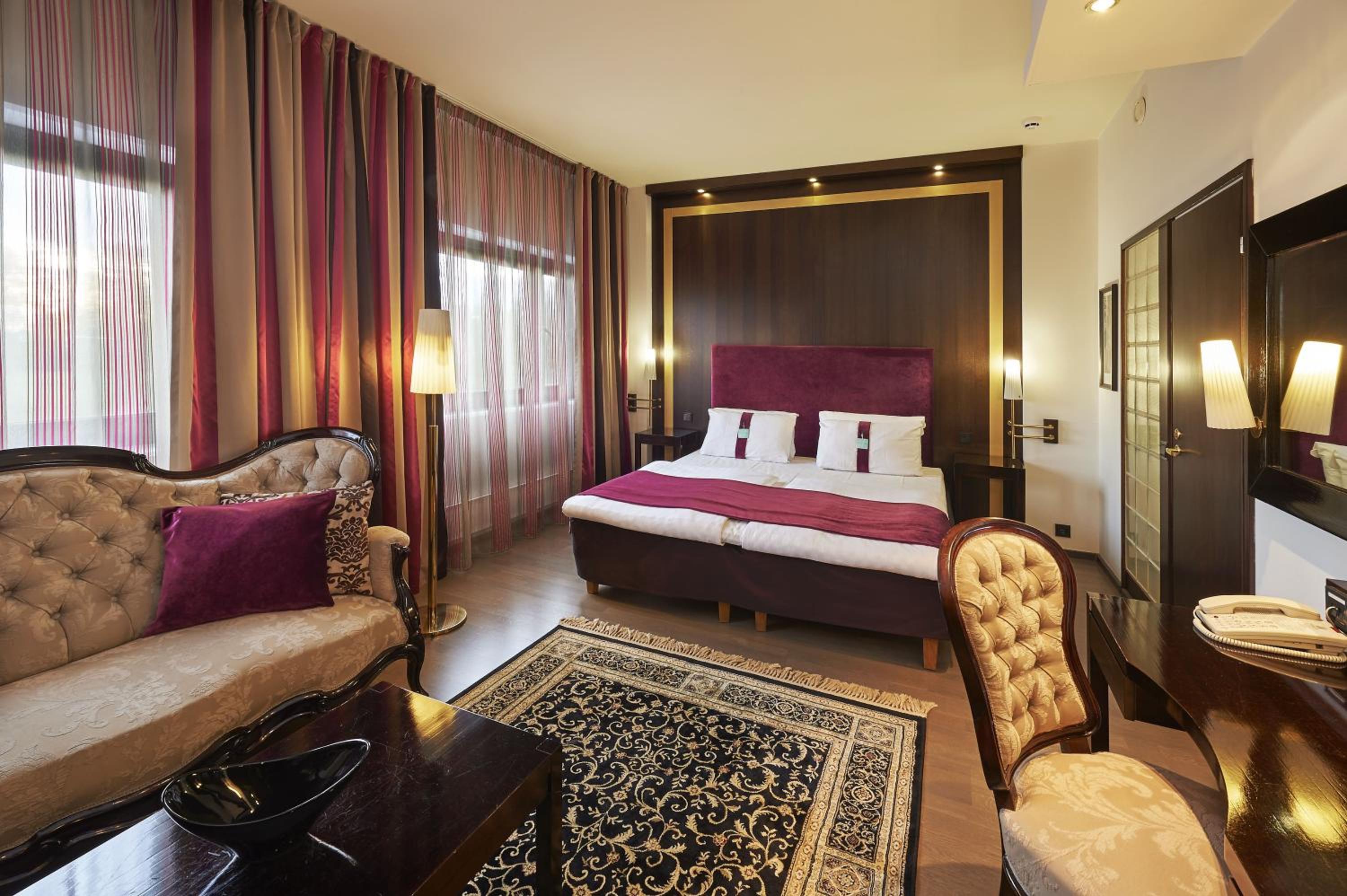 King Suite