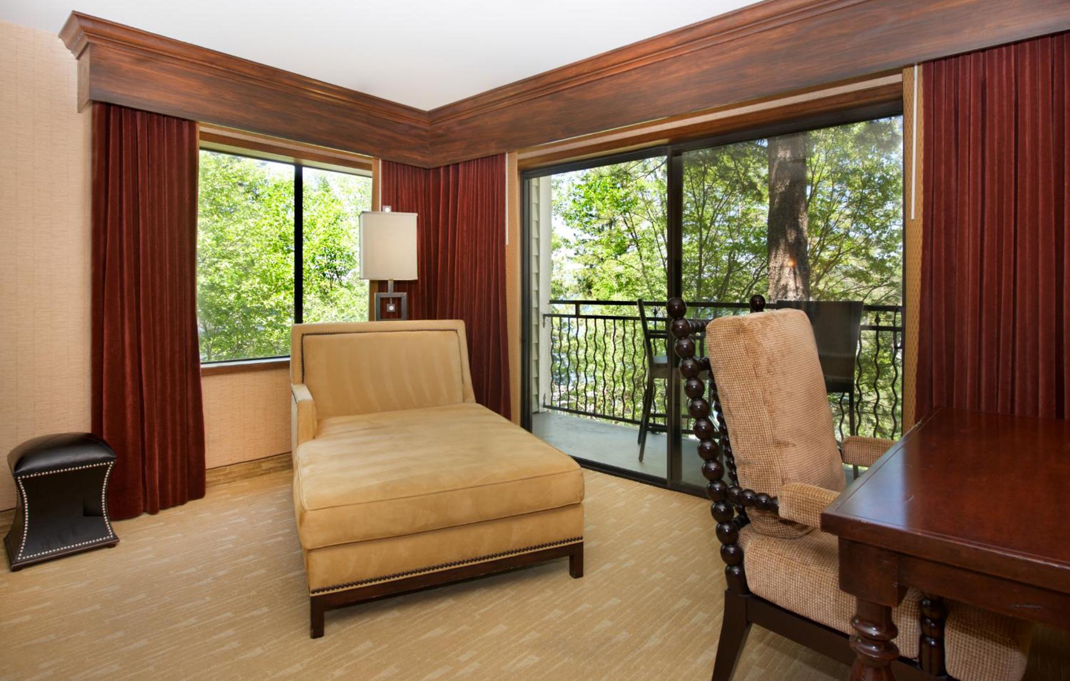 Corner King Suite Sofa Bed- Lakeview photo 3