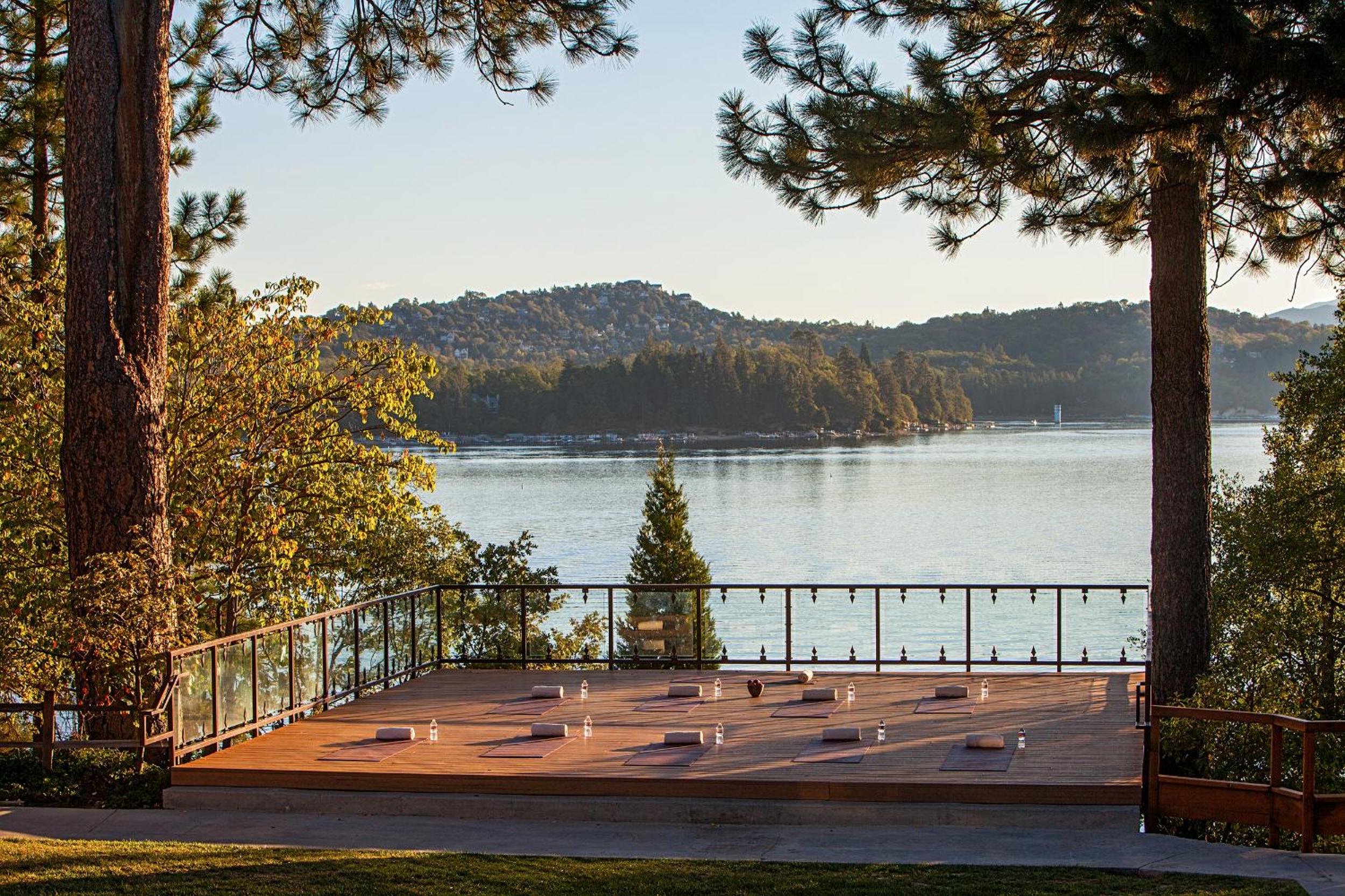 Balcony Lakeside King - Photo 6
