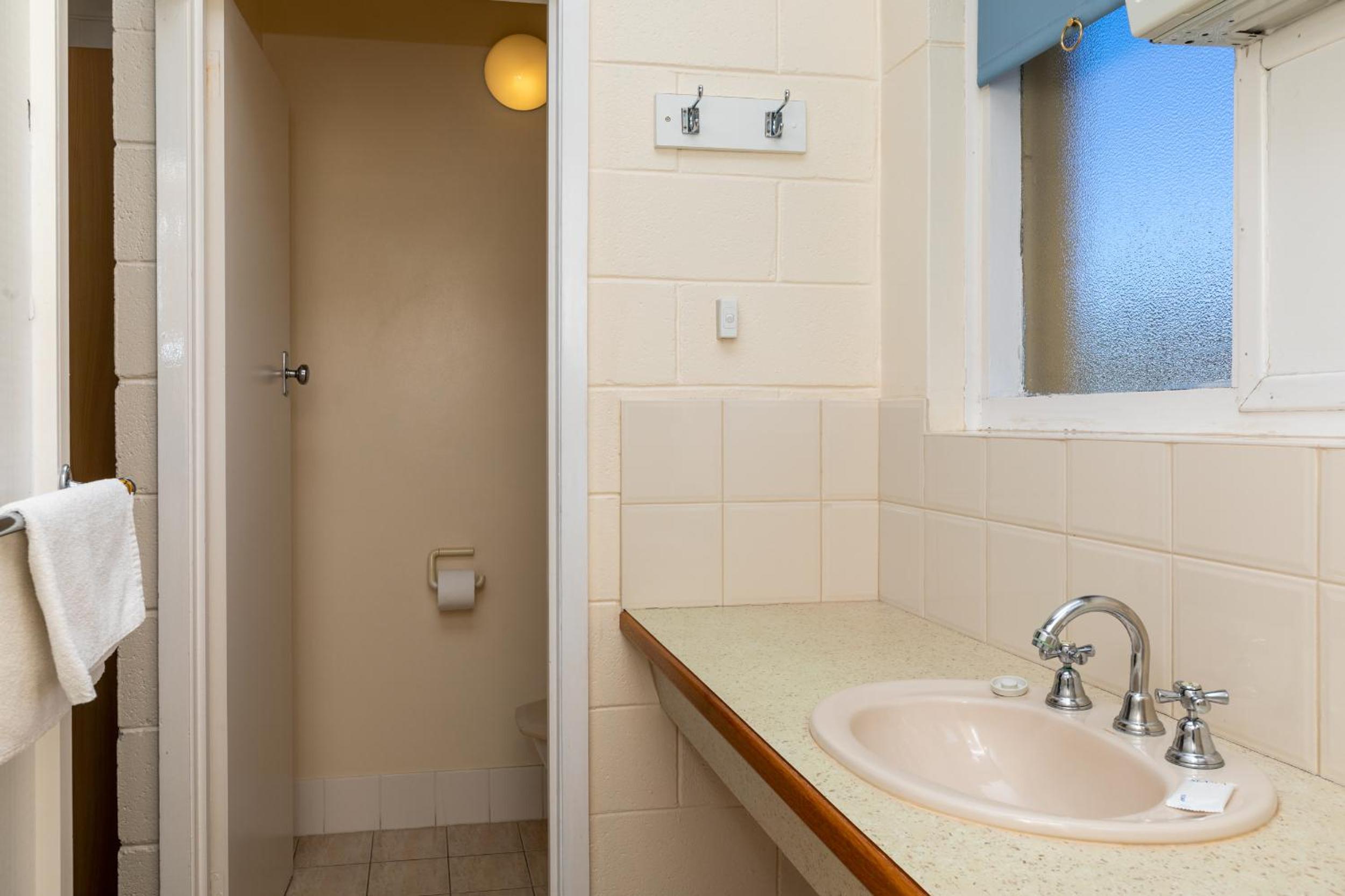 Double Room - Photo 3