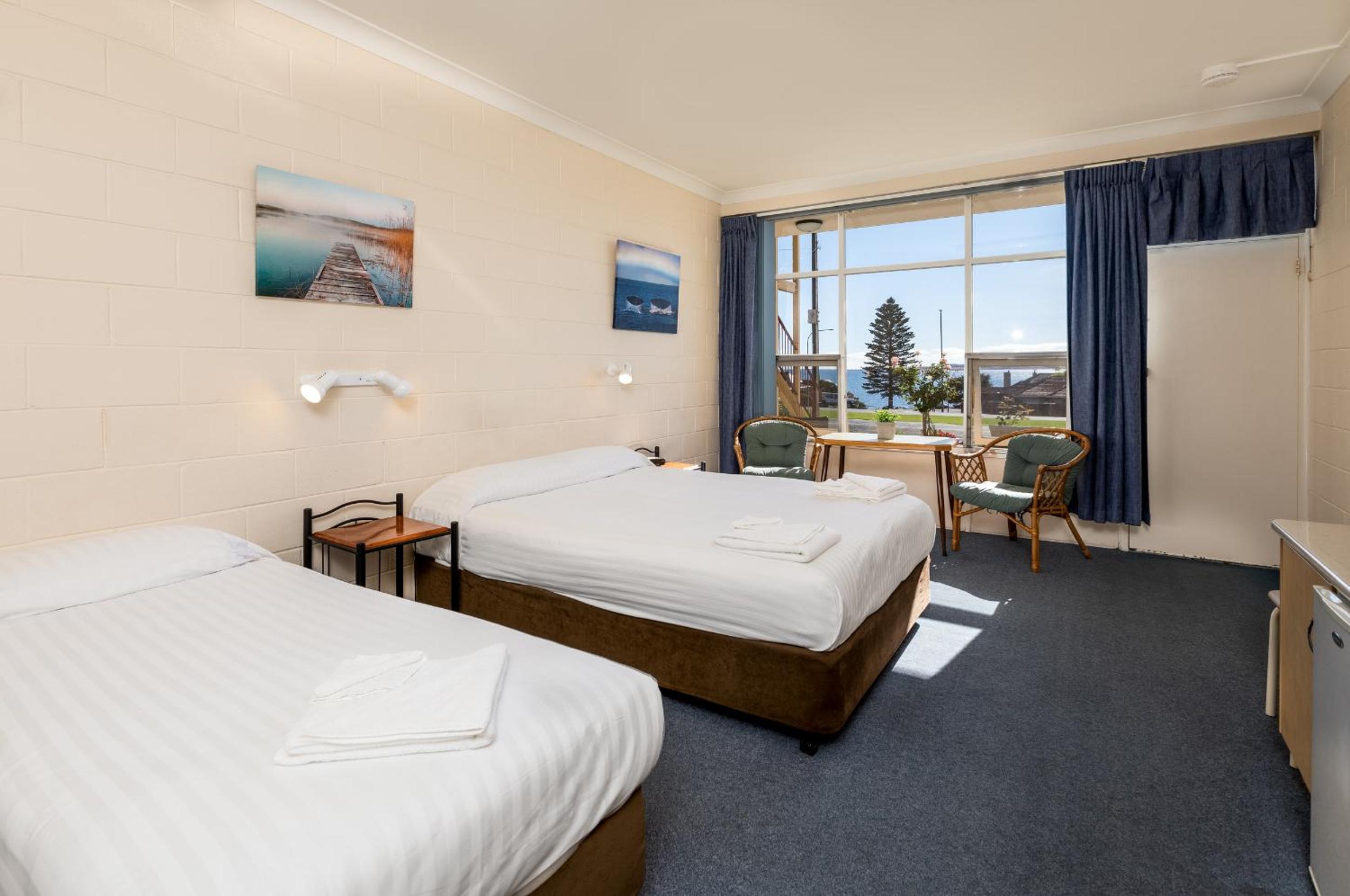 Quadruple Room - Photo 3