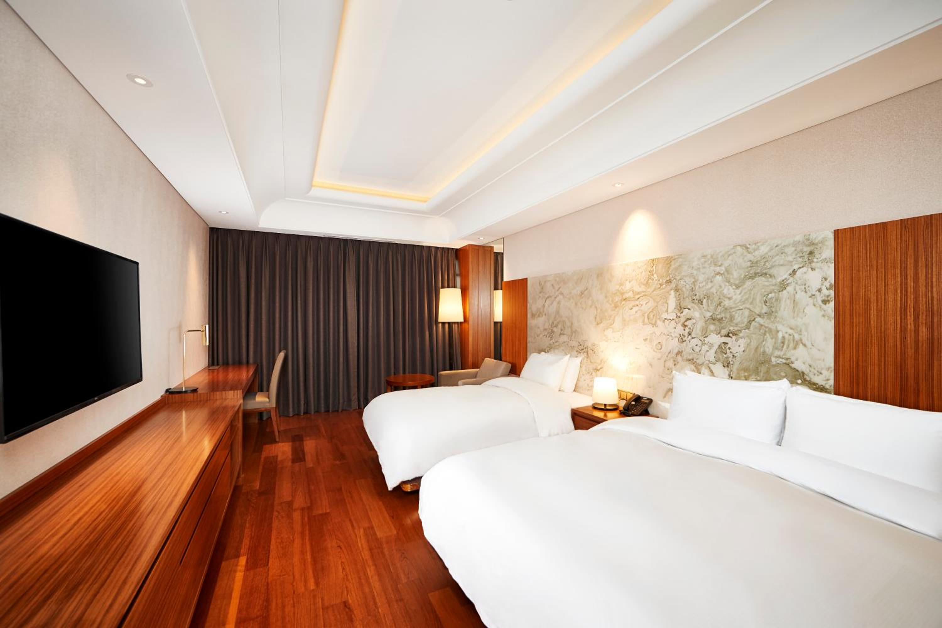 Royal Suite photo 1