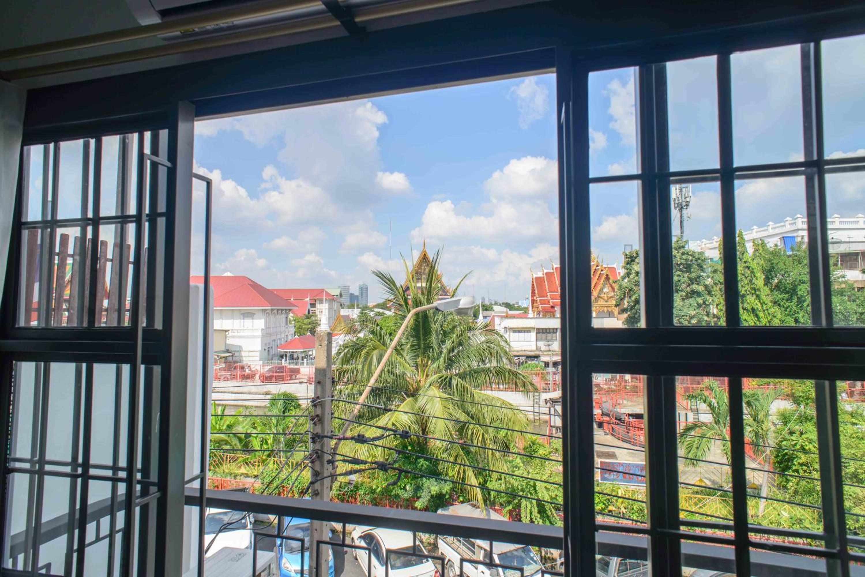 King Room with Balcony photo 2