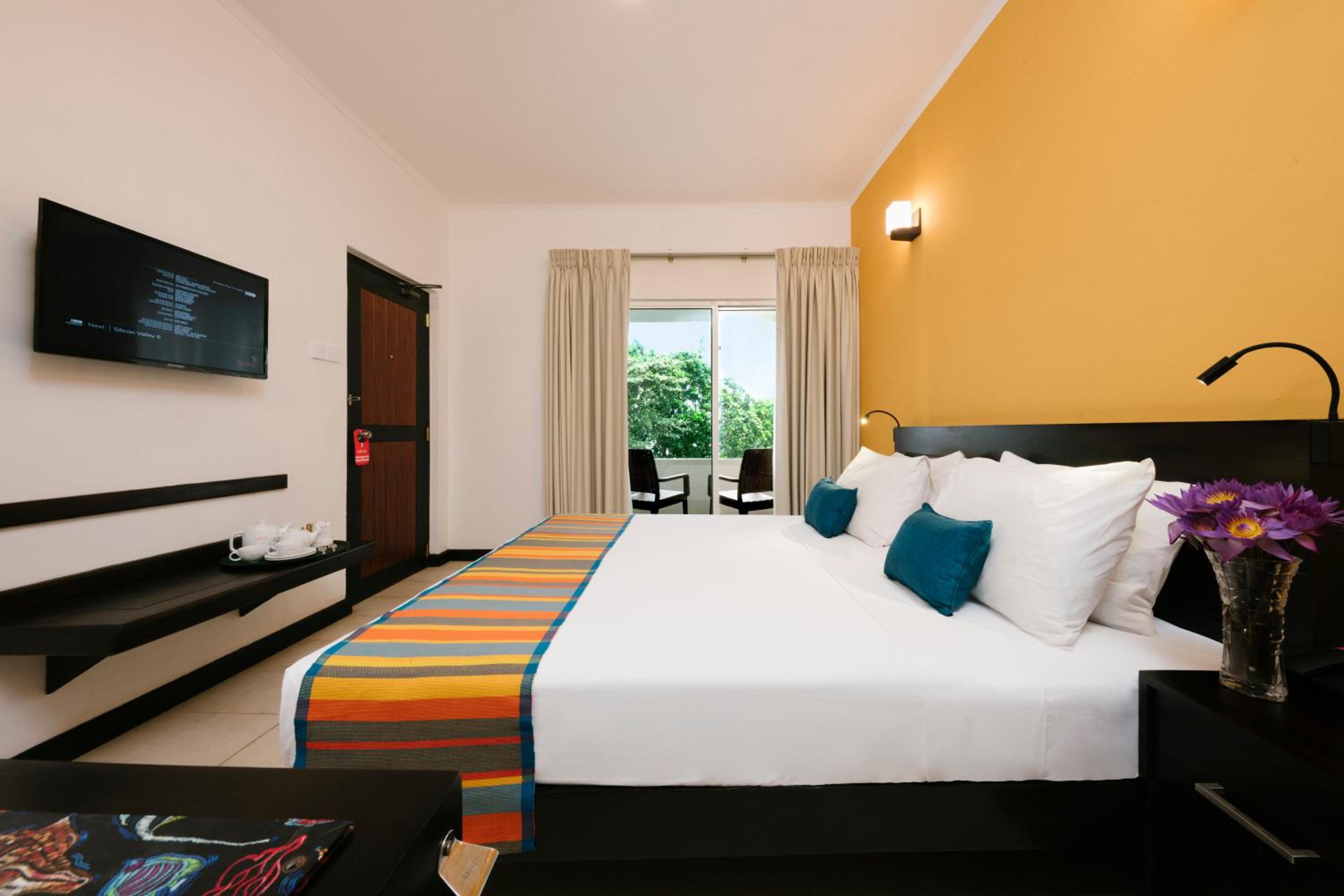 Superior Room with 15% F&B | Early check-in & Late check-out (upon availability) - Photo 2