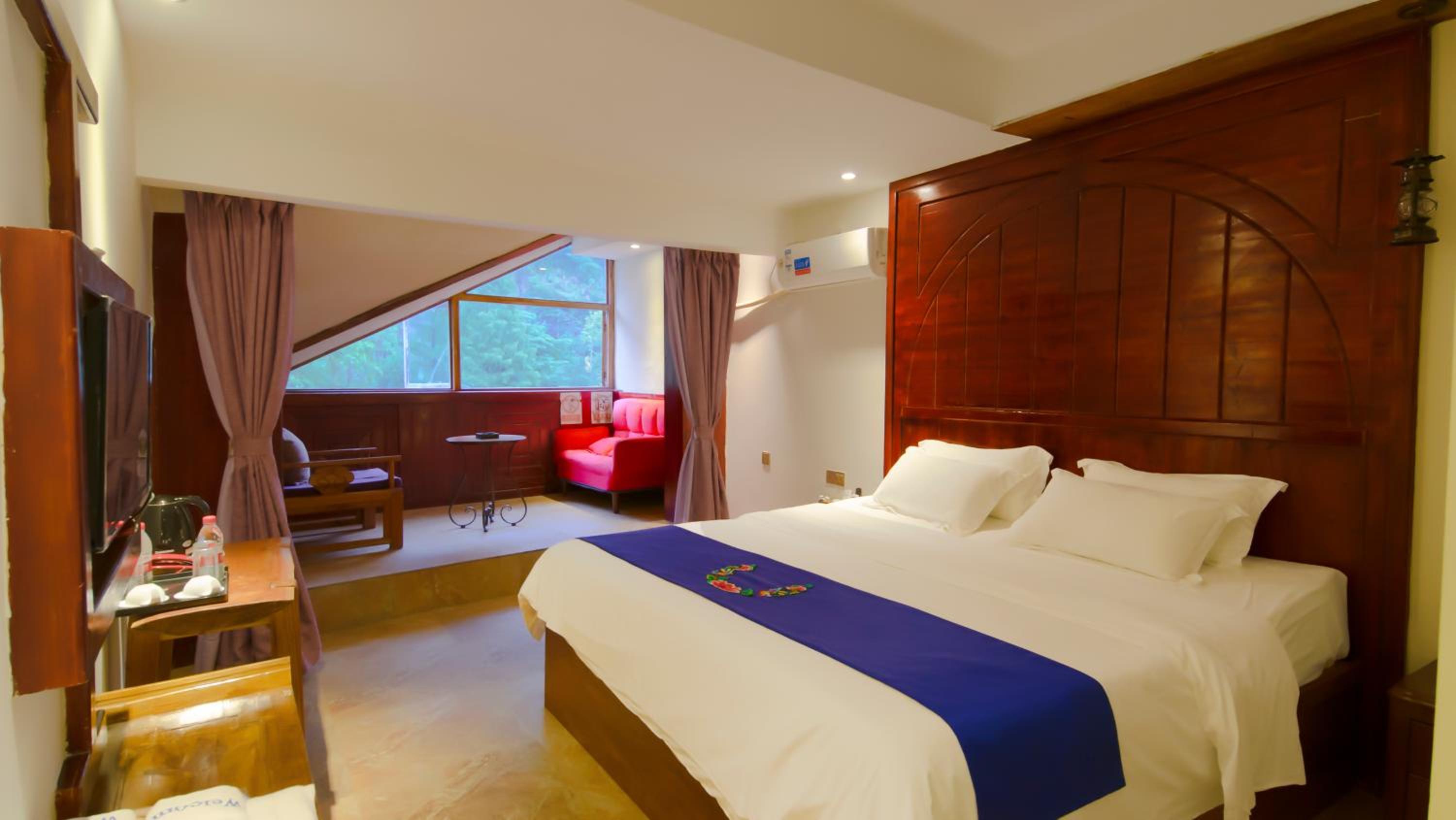 King Room with Lake View photo 1