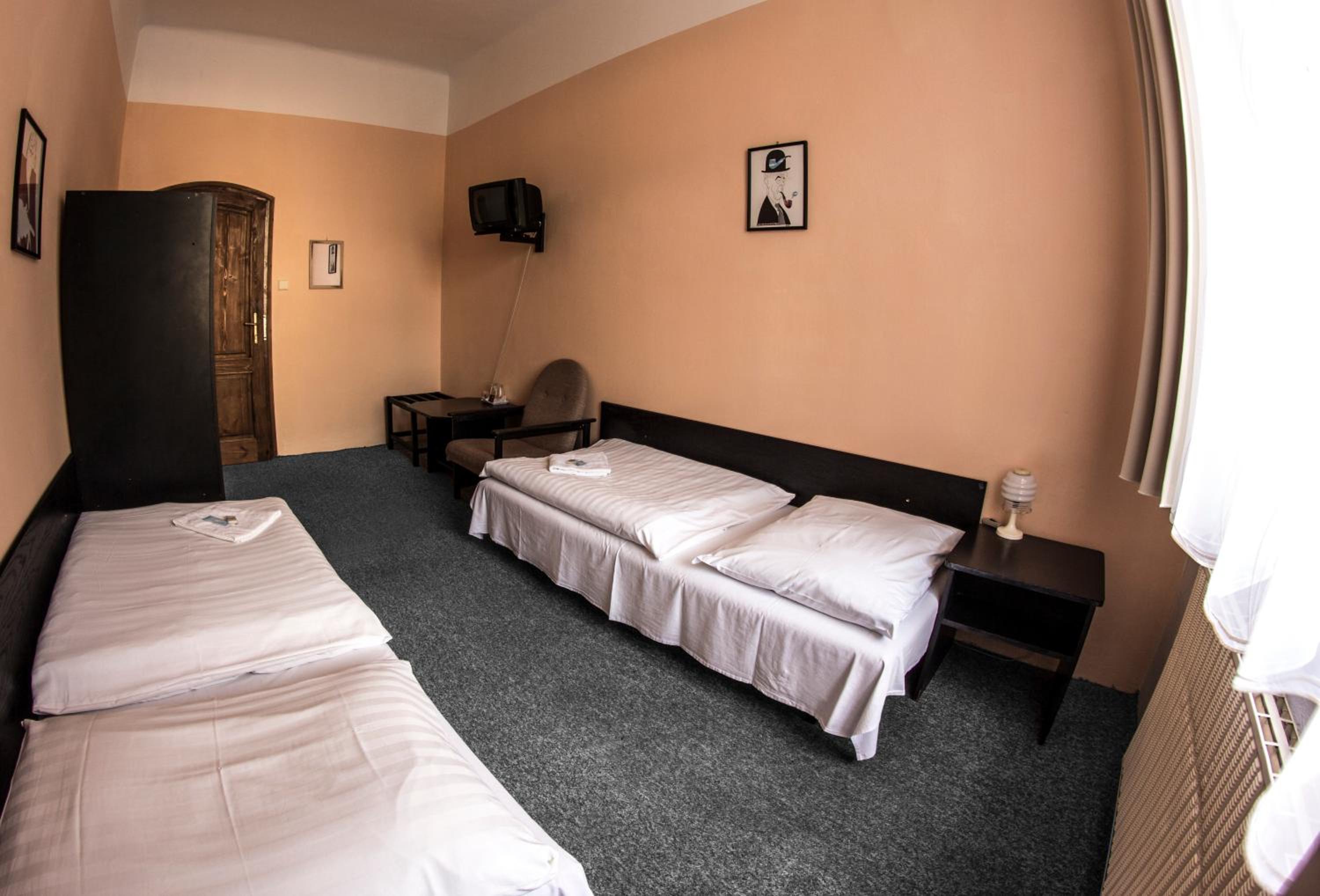 Economy Twin Room