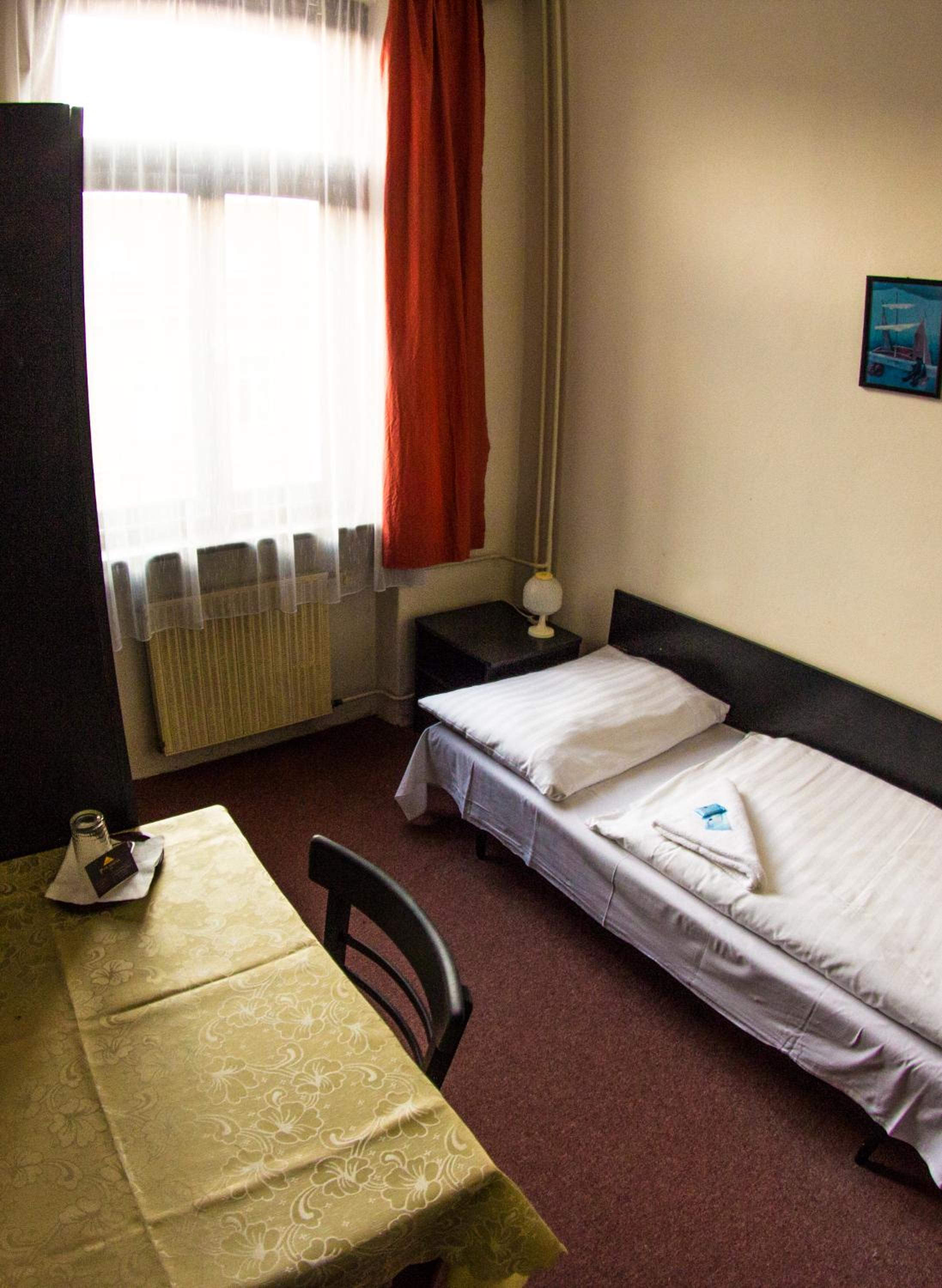 Economy Single Room