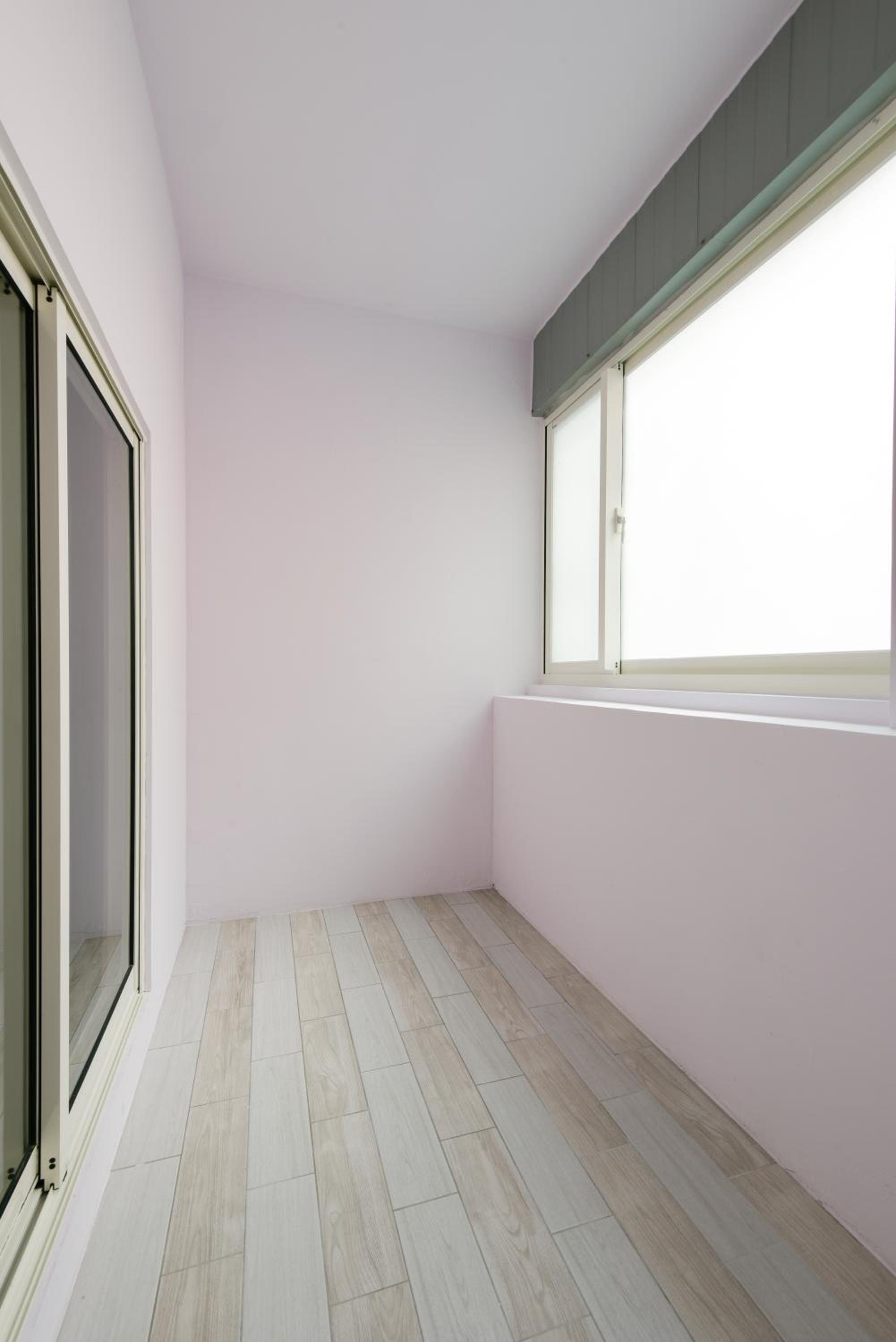 Deluxe Double Room with Balcony - Photo 7