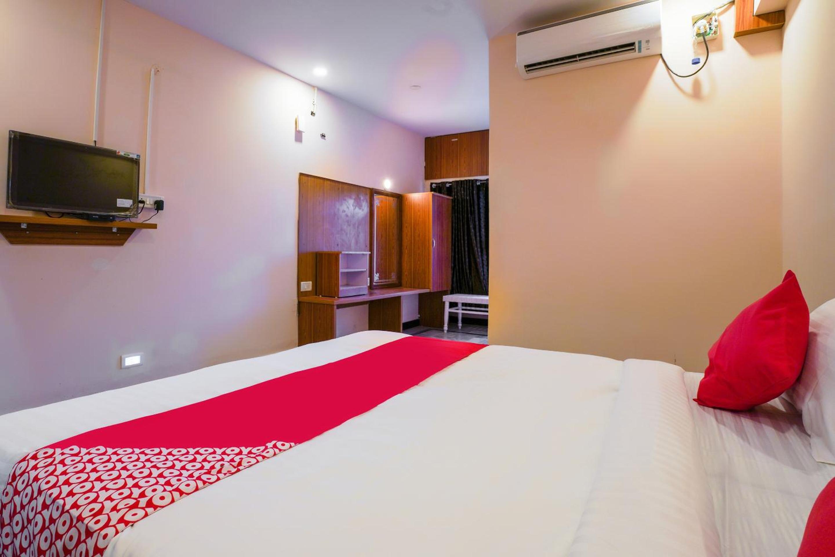 Deluxe Triple Room photo 2