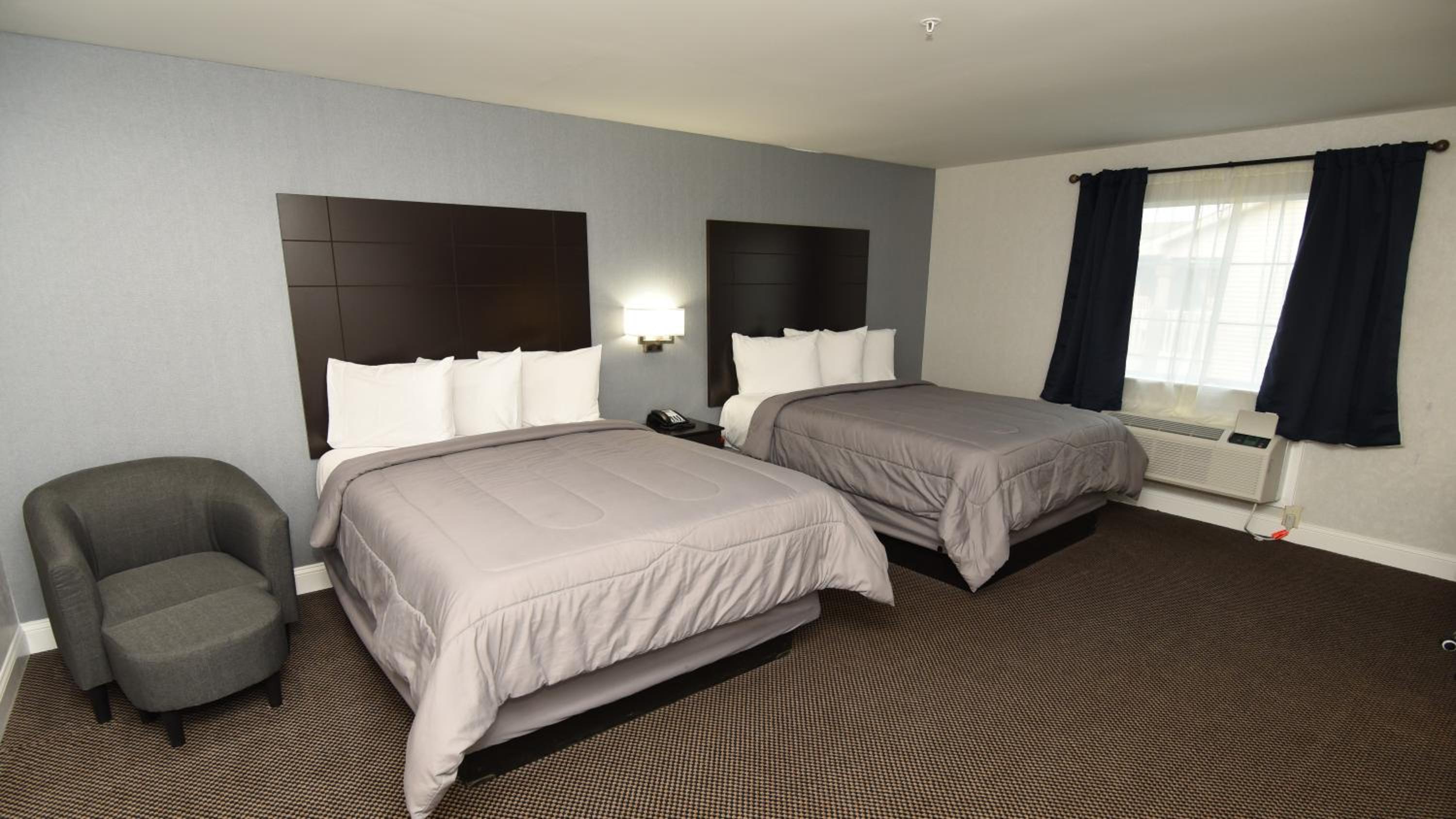 Deluxe Queen Room with Two Queen Beds - Non-Smoking