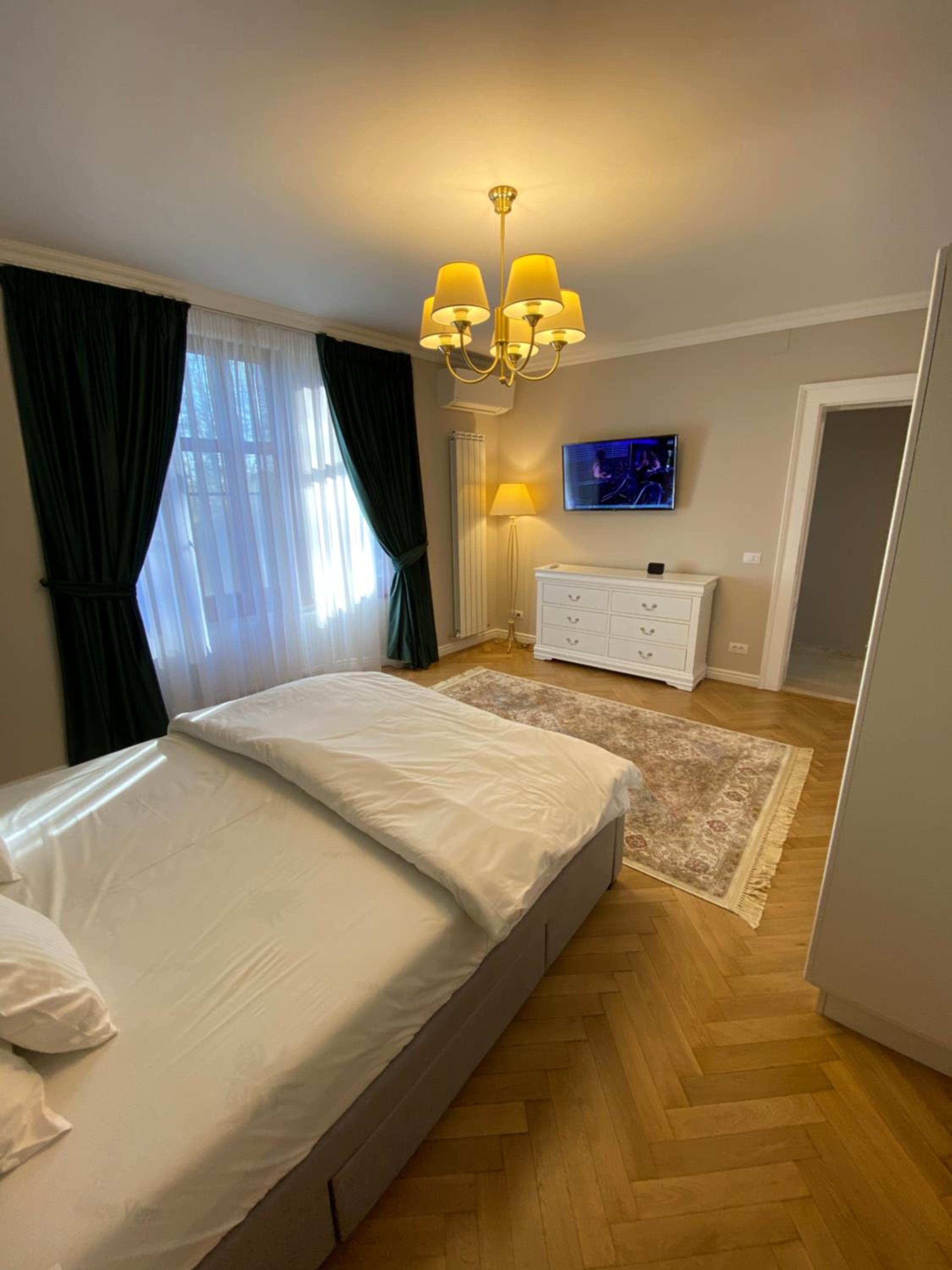 Two-Bedroom Apartment - Photo 11