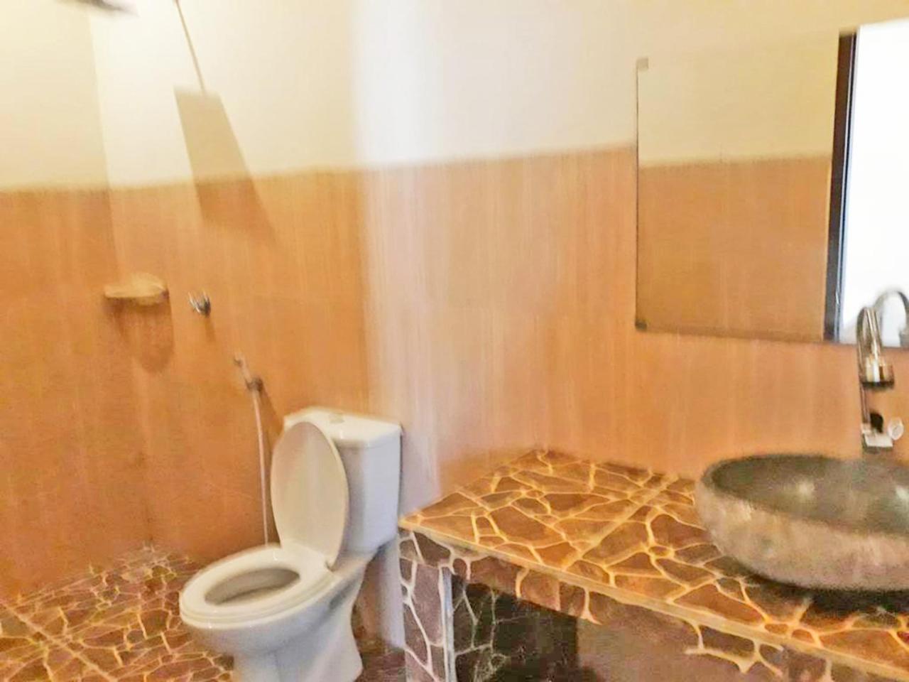 Twin Room - Photo 9