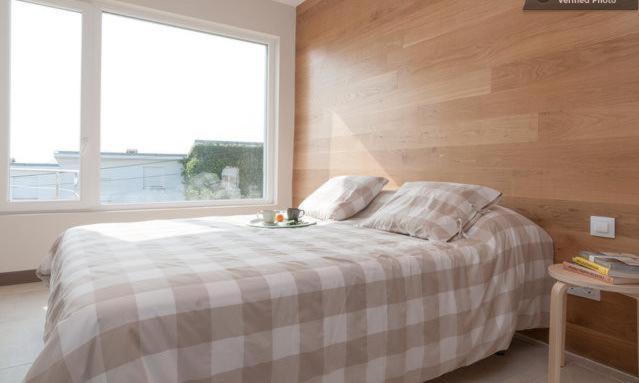 Apartamento de tres habitaciones con balcón y vista a la bahía - Acacio Gutiérrez, 118