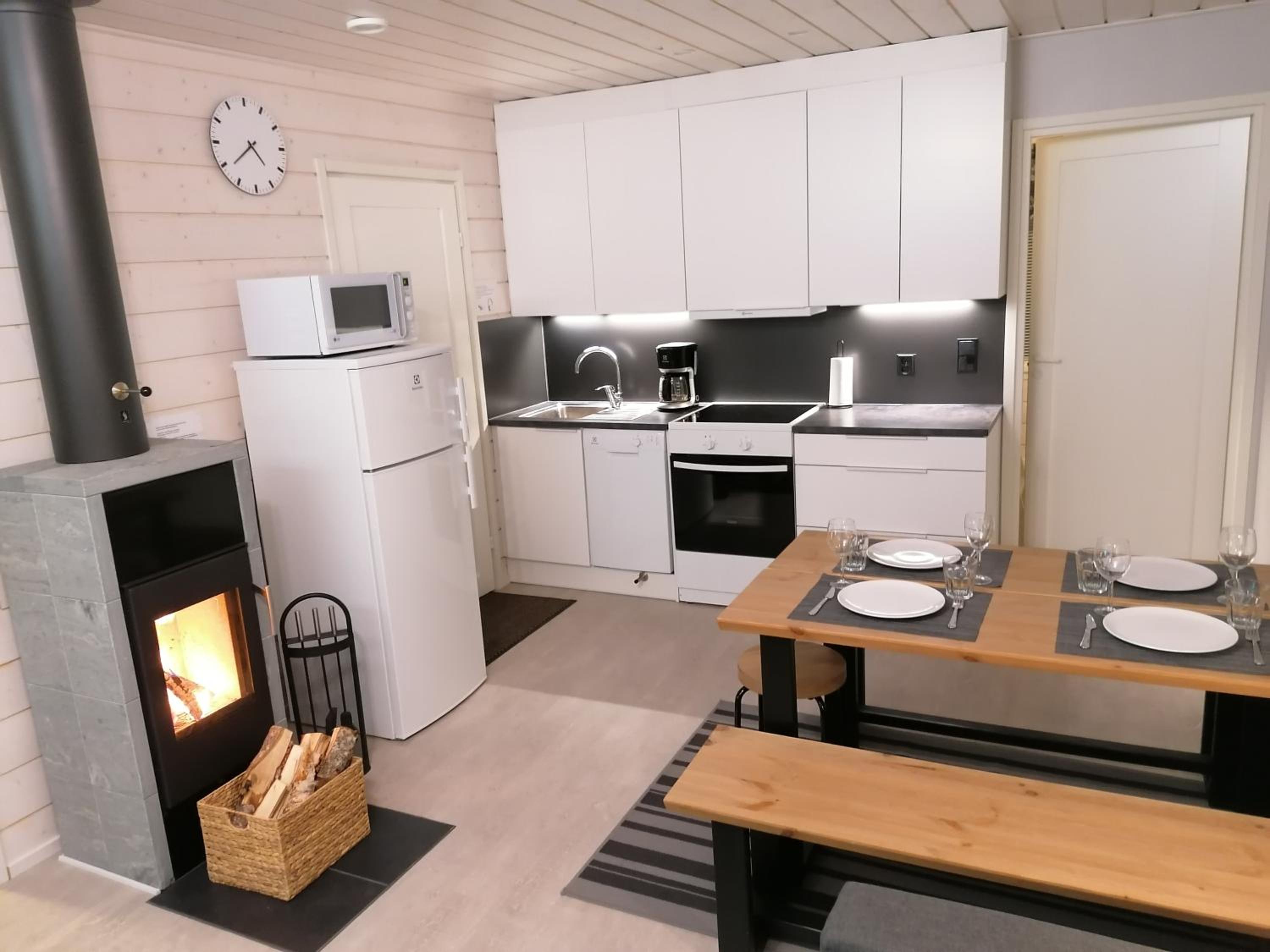One-Bedroom Apartment - Photo 14