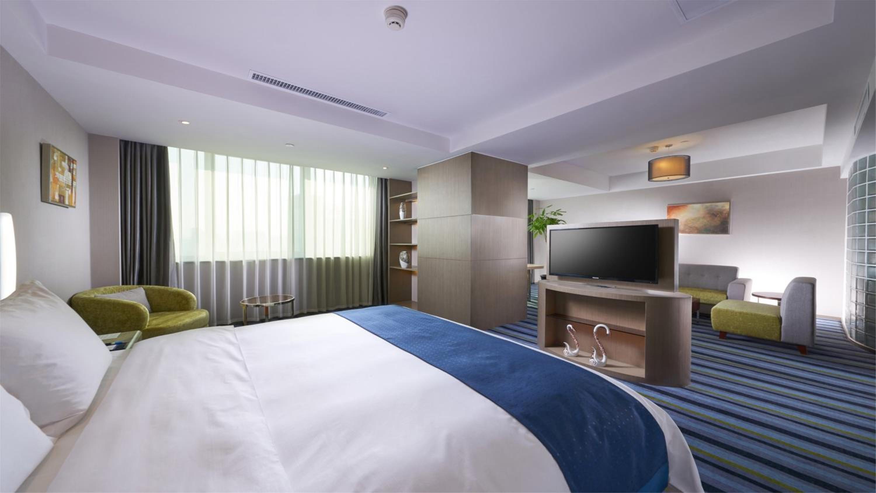 Standard King Room with Extra Floor Space