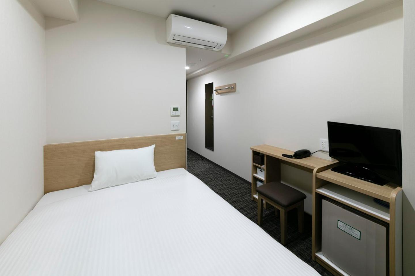 Single Room - Non-Smoking - Photo 5