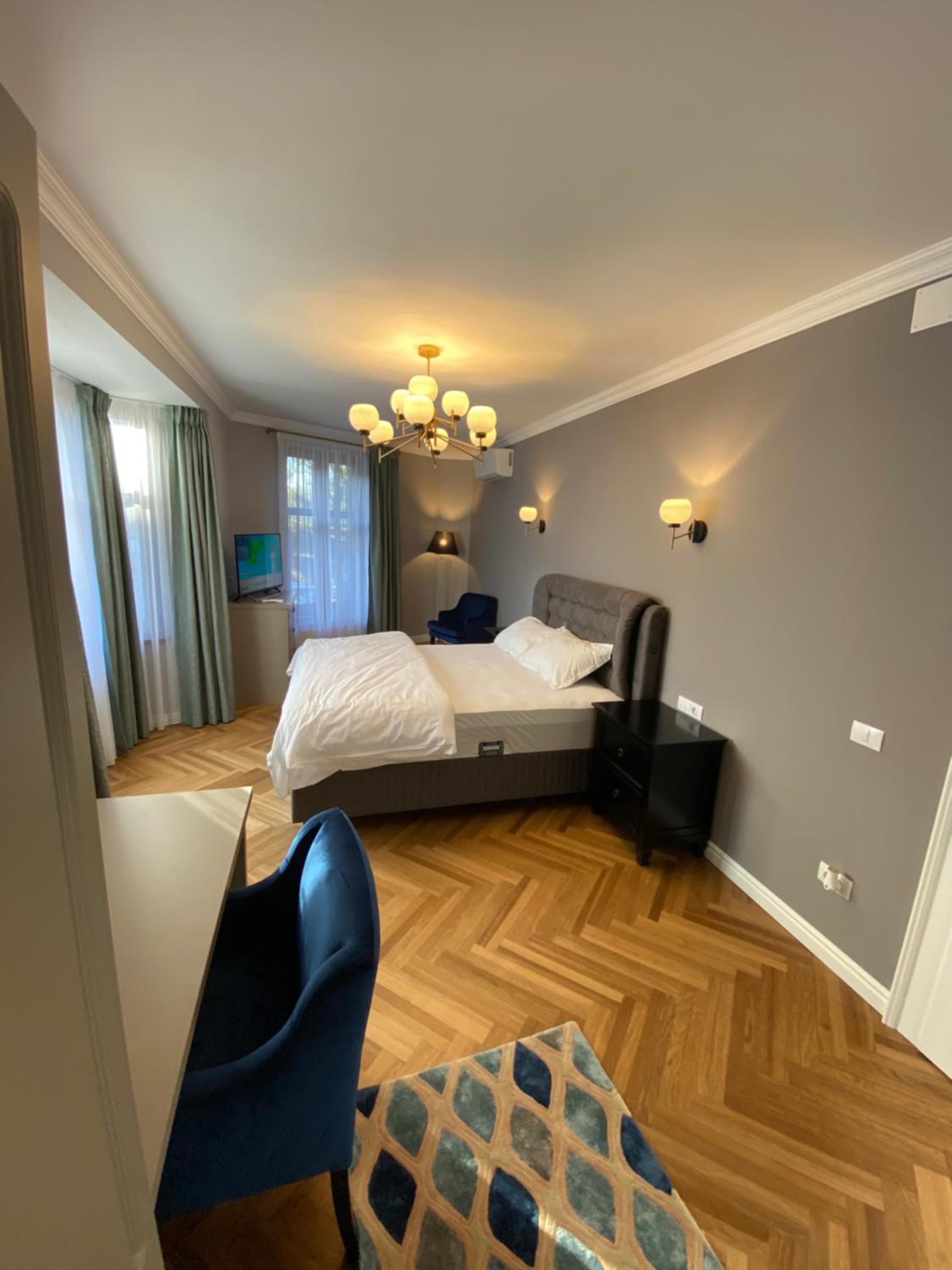 Two-Bedroom Apartment - Photo 13