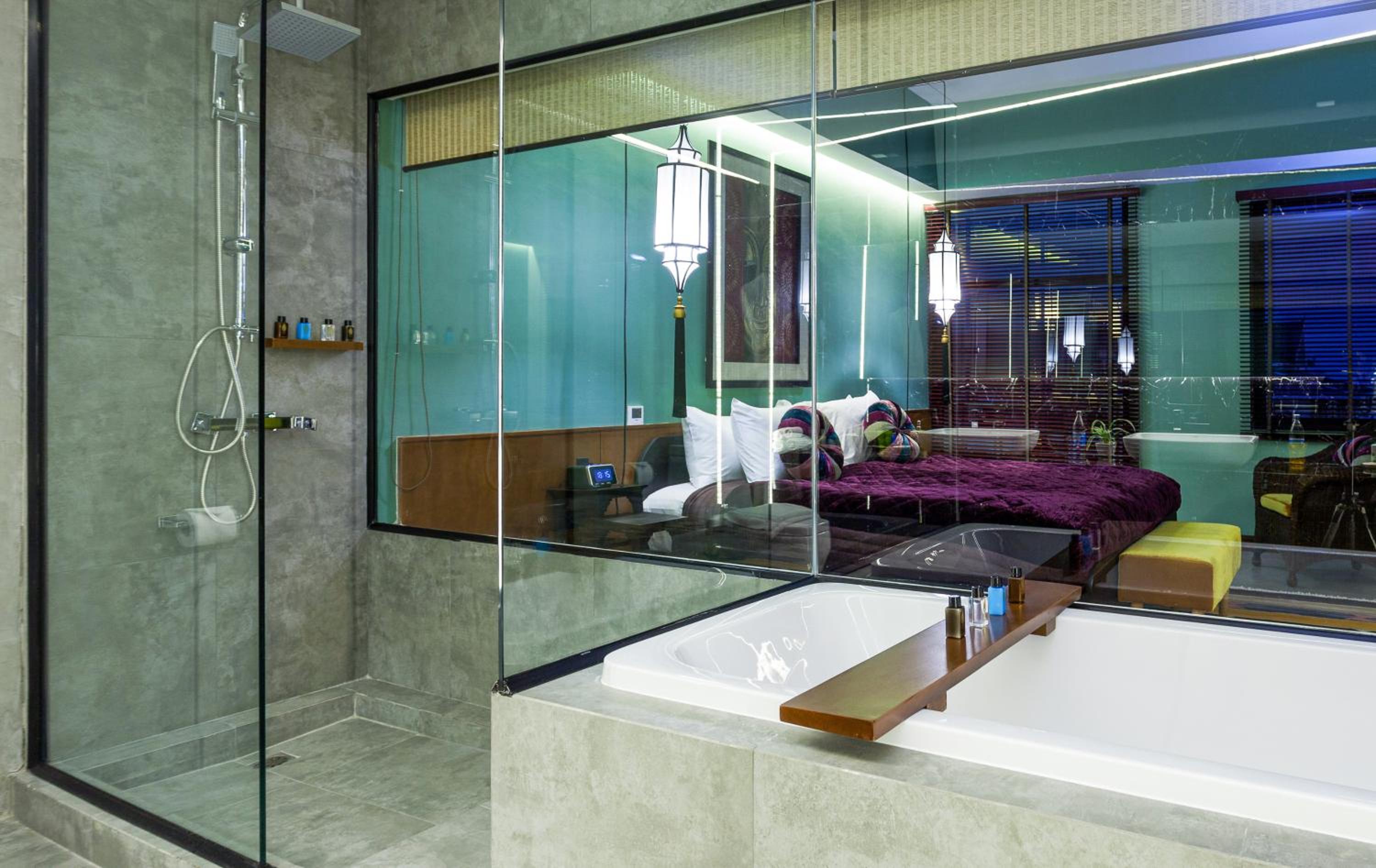 Poet Suite photo 3