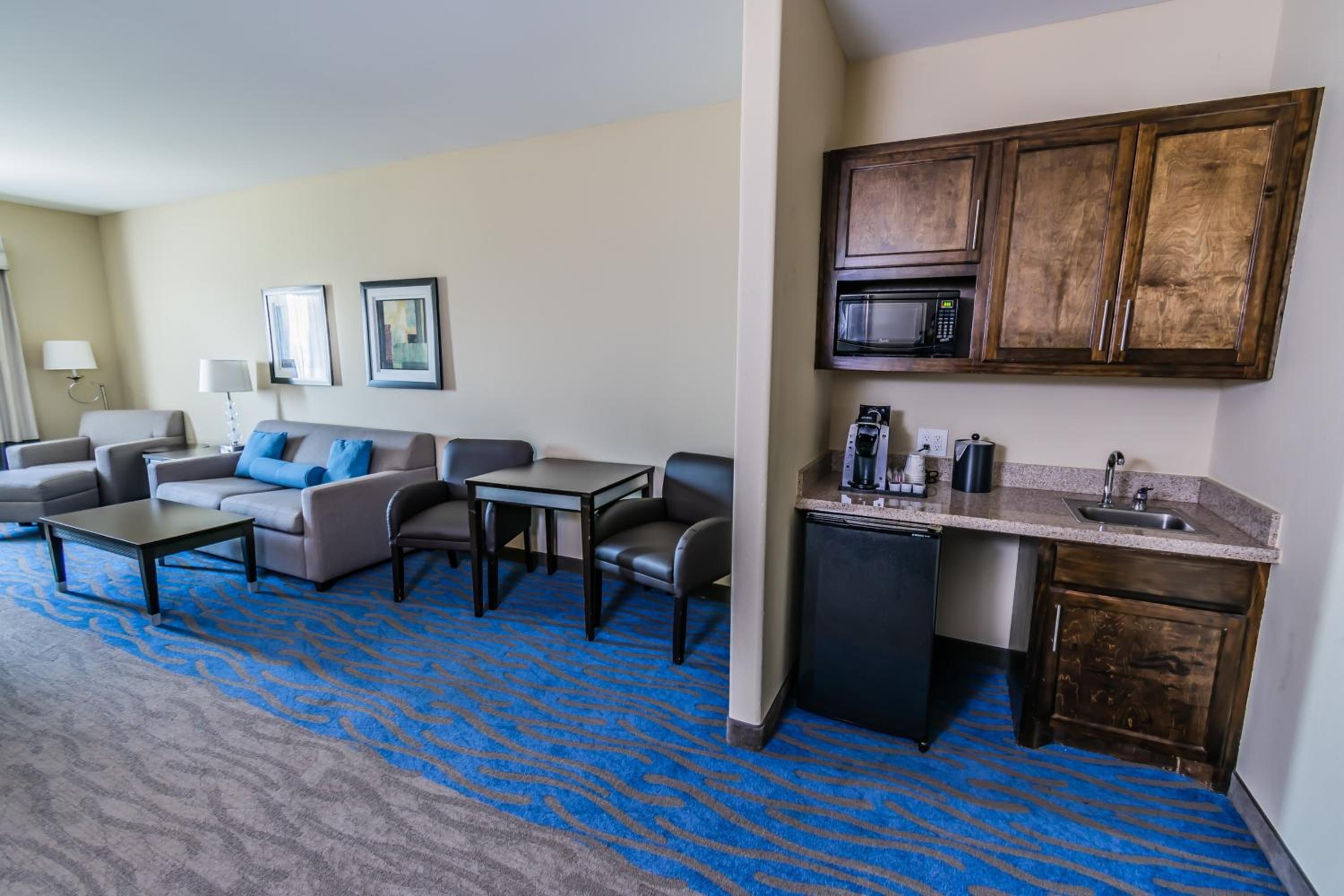 King Suite - Photo 1