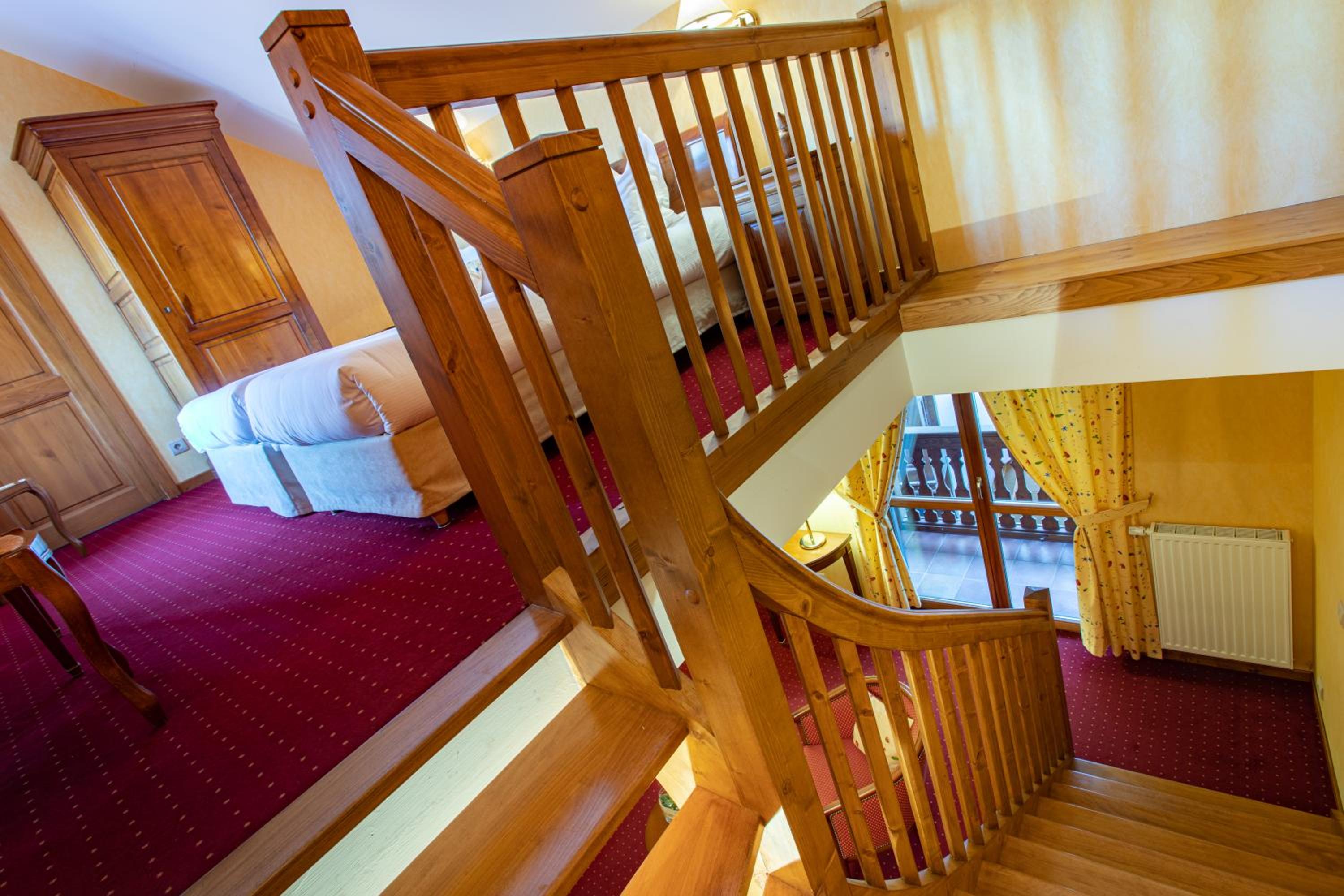Suite - Photo 3