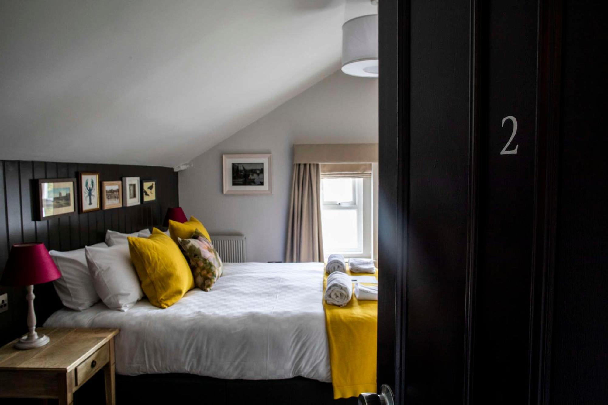 Standard Double Room - Photo 2