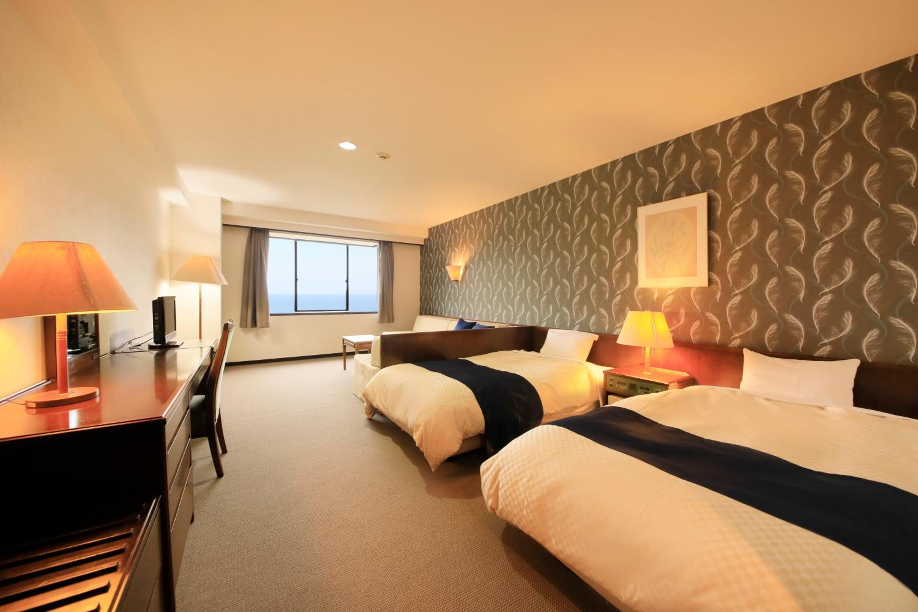 Standard Twin Room - Non-Smoking - Photo 1