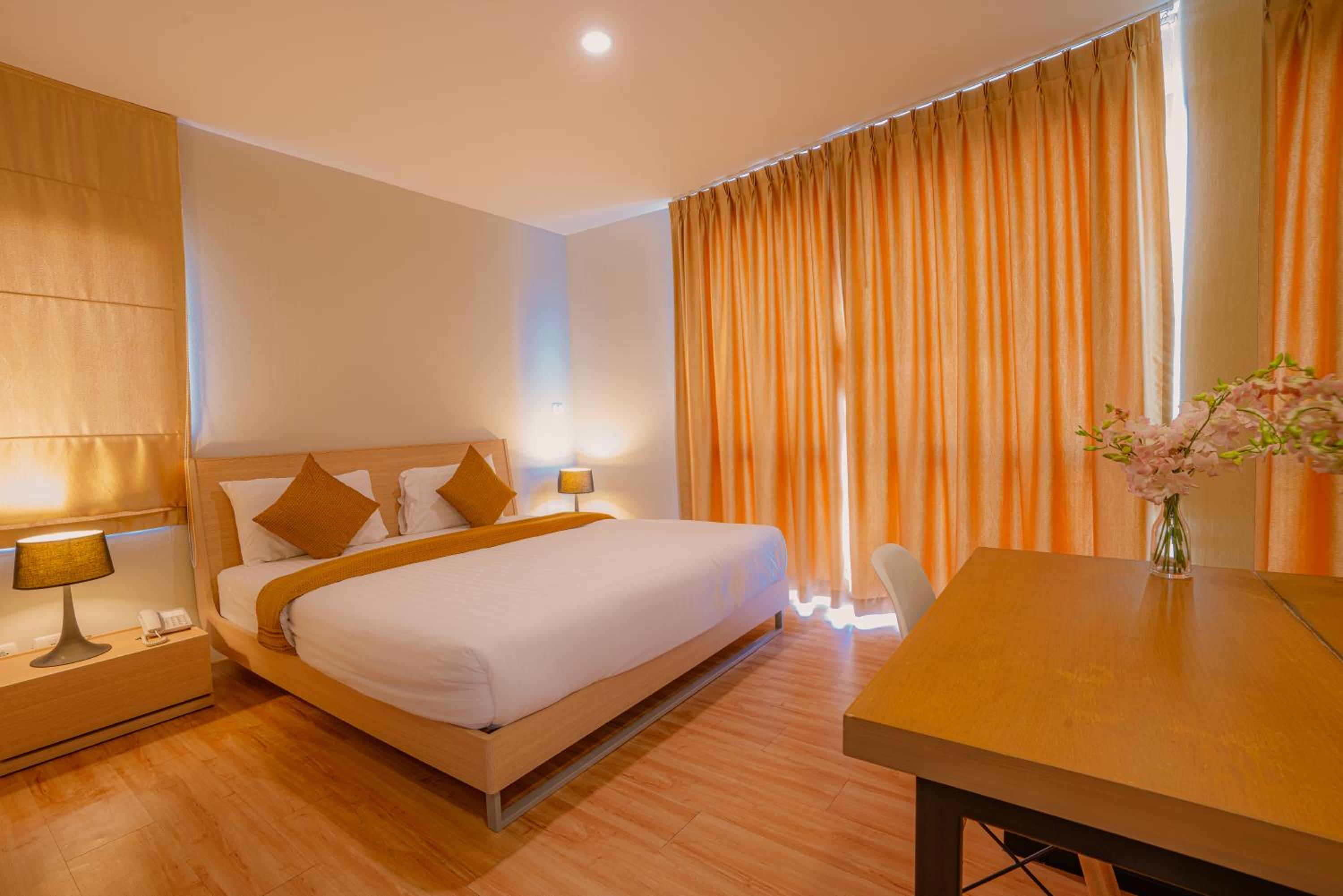 One-Bedroom Suite photo 2