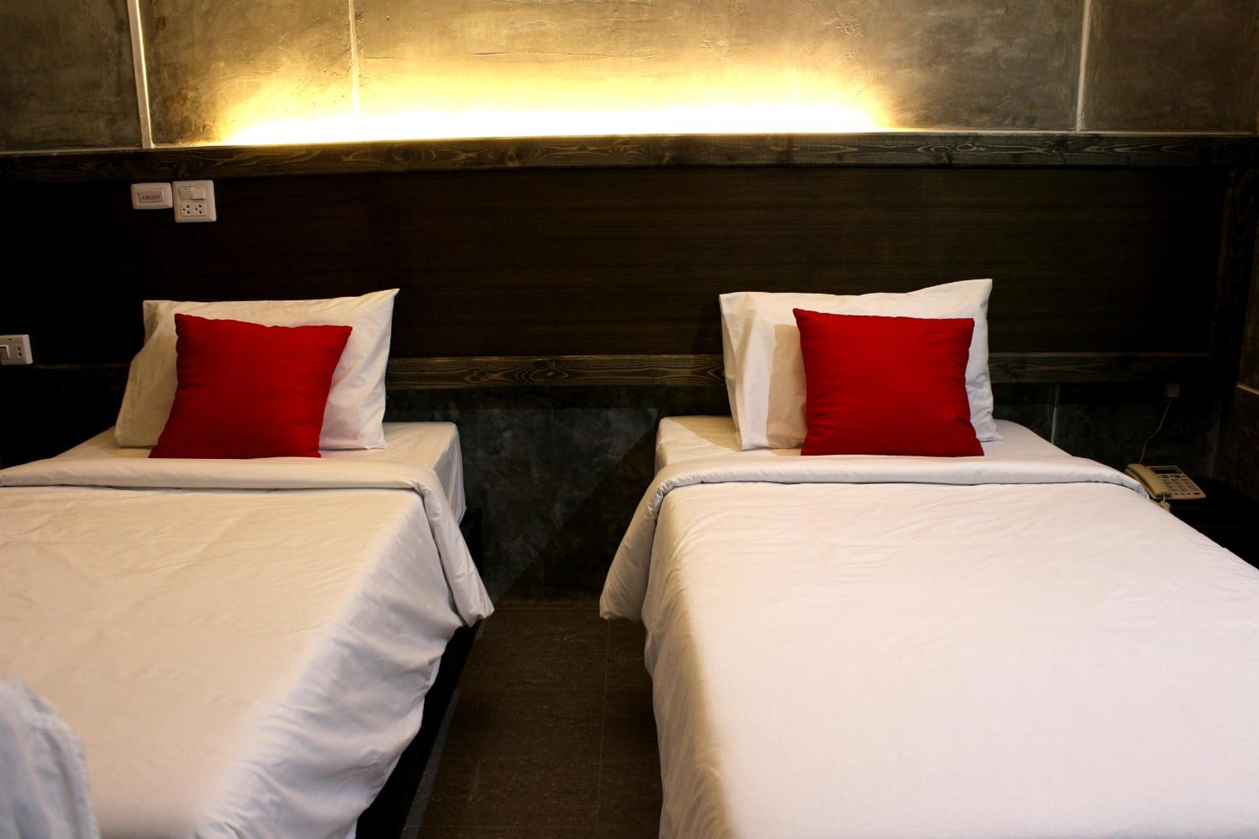Standard Twin Room photo 2