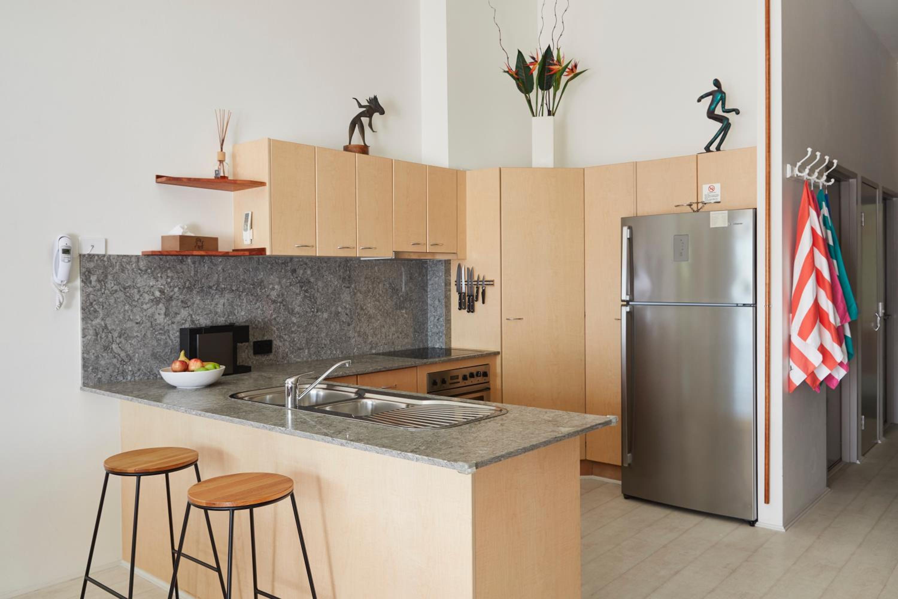 Superior Two-Bedroom Apartment thumbnail 5