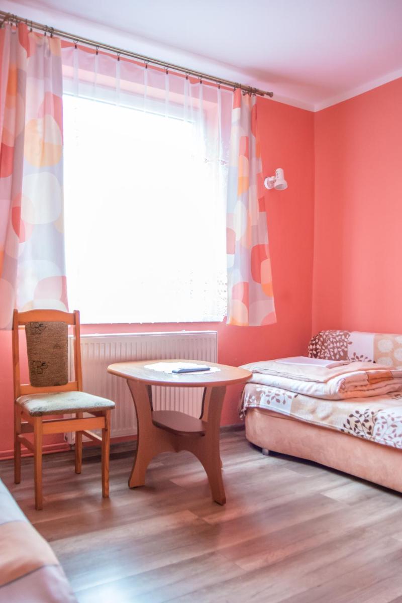 Double Room with Private Bathroom photo 1