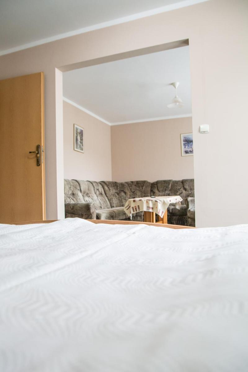 King Suite with Balcony - Photo 3