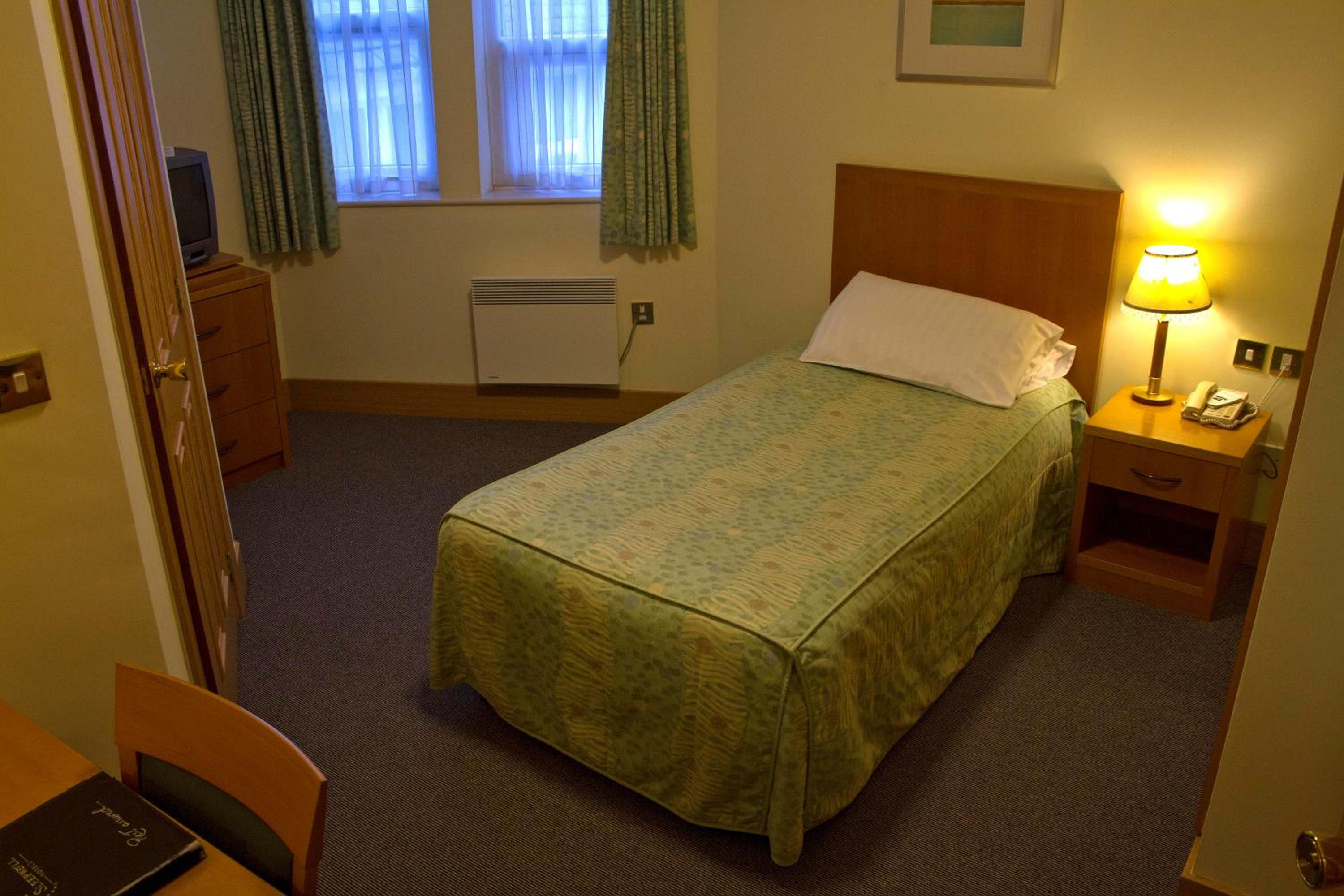 Single Room photo 2