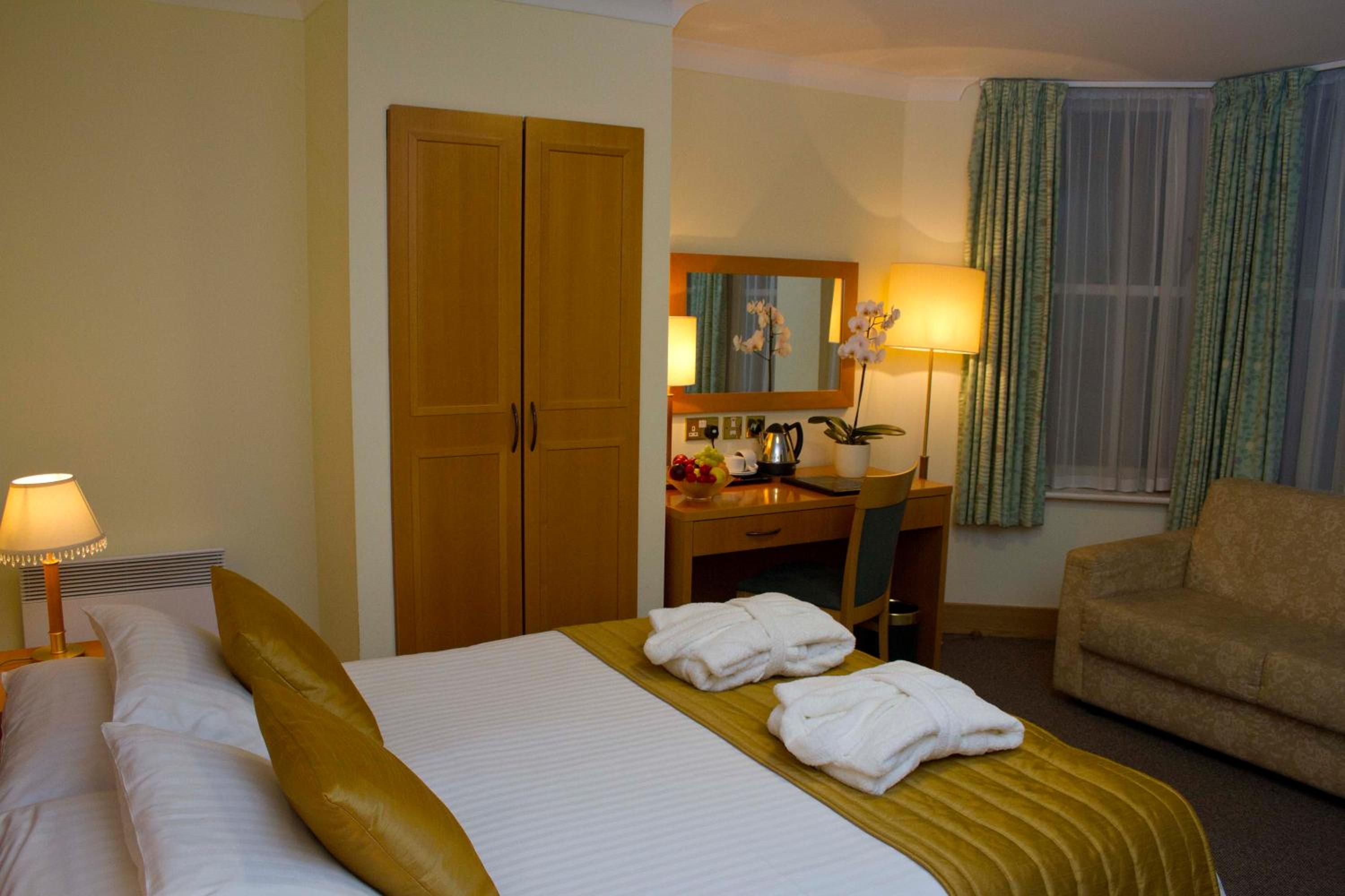 Executive Double Room with Sea View - Photo 3