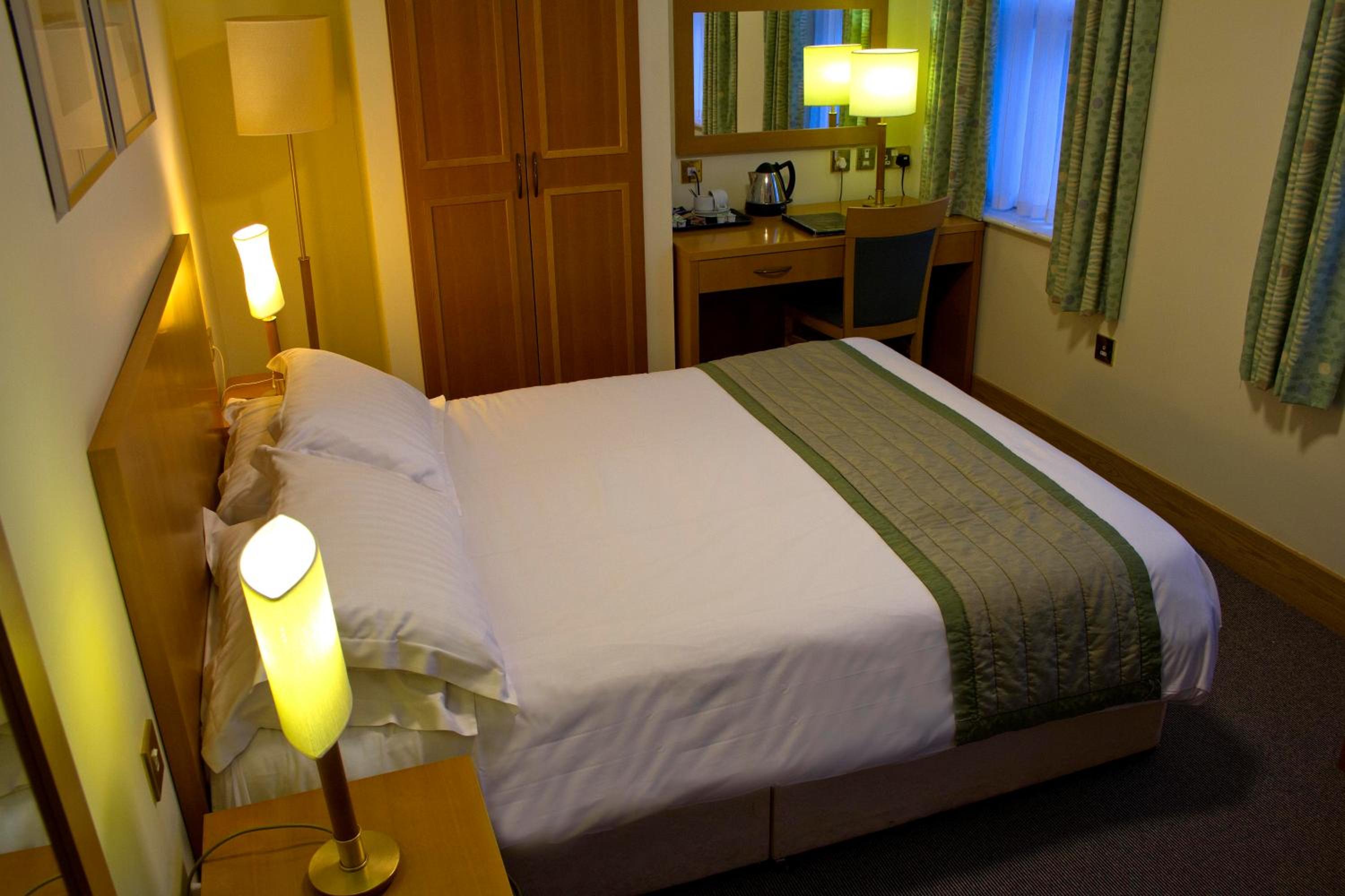 Standard Double Room - Photo 6