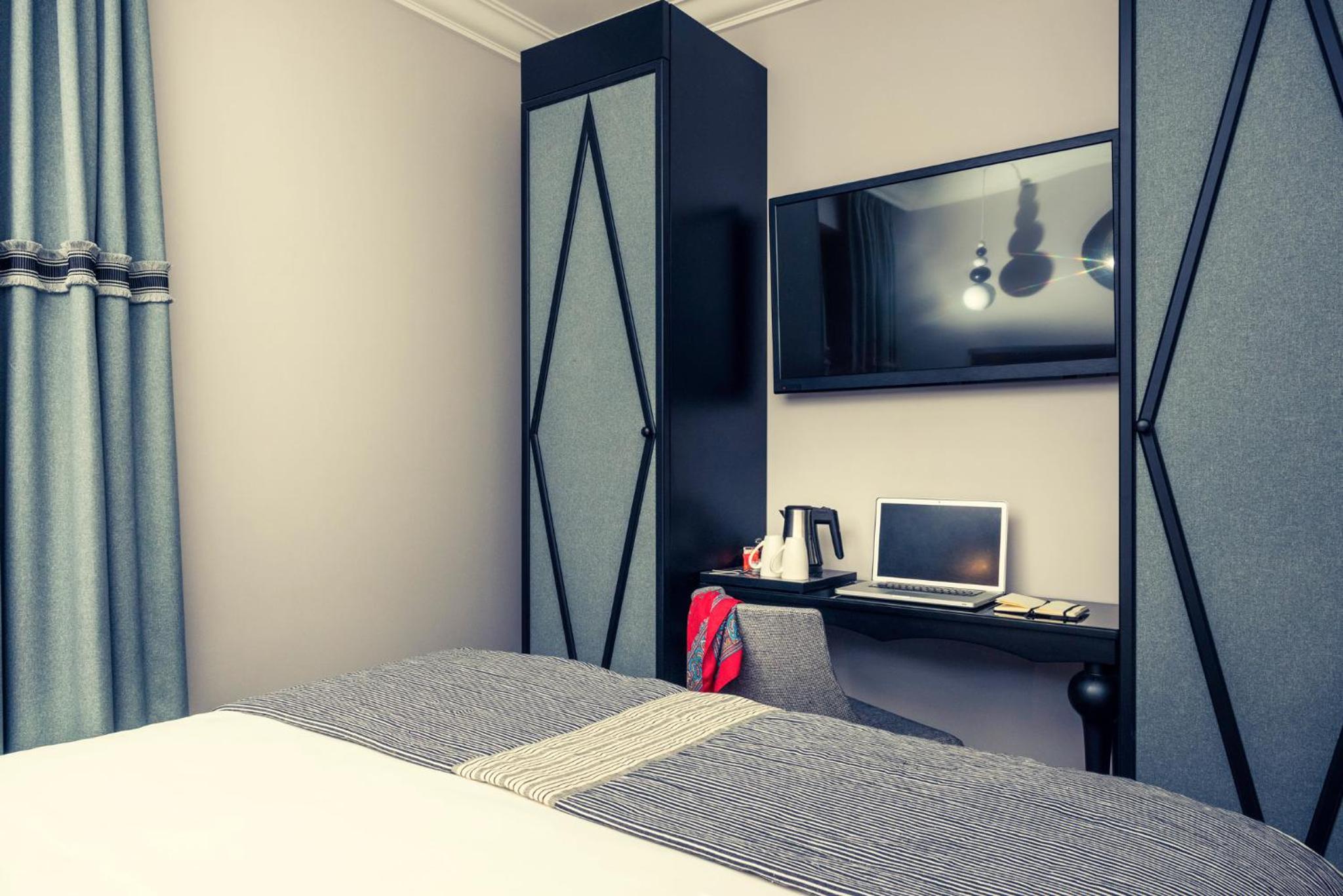 Two Adjoining Double Rooms
