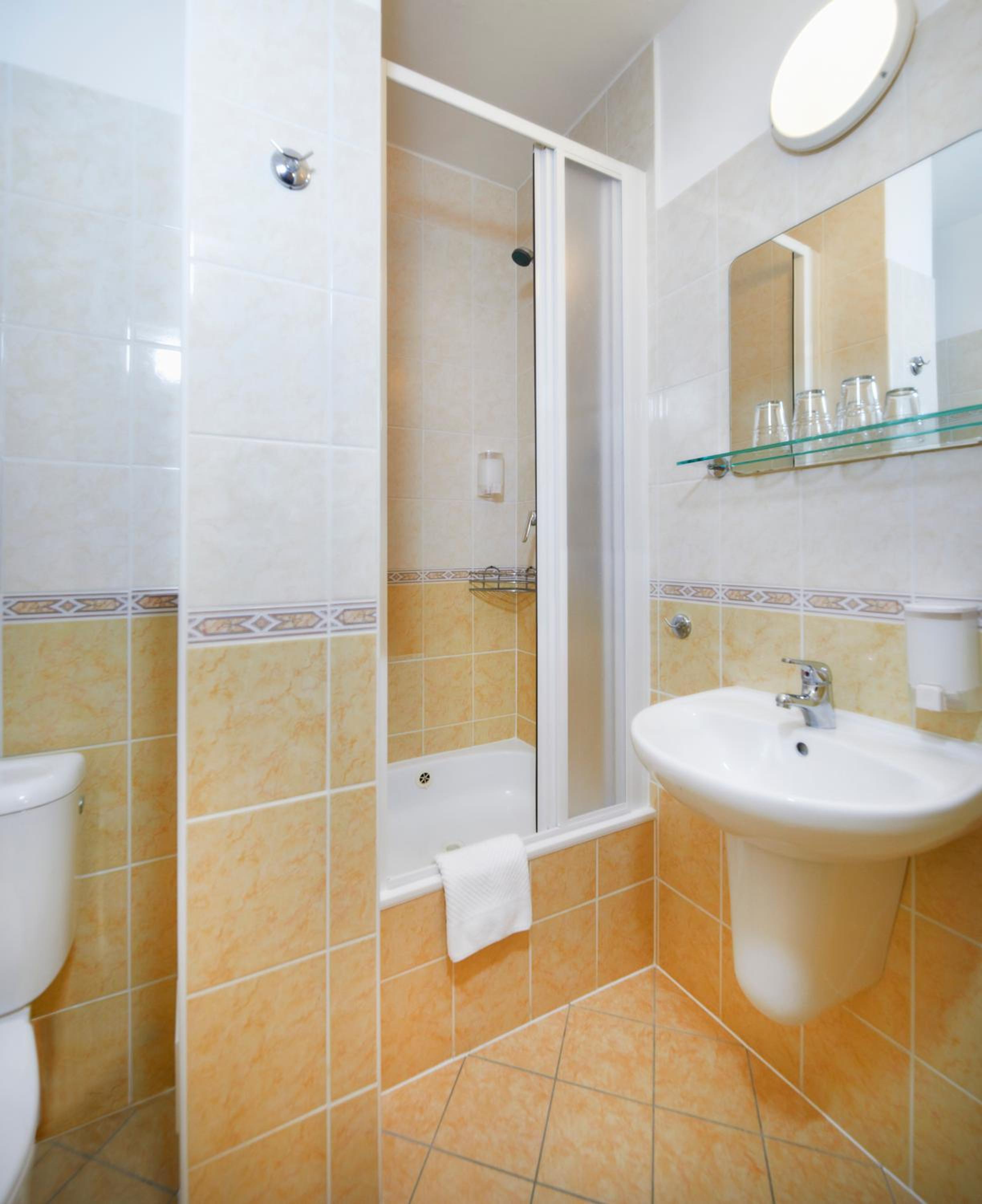 Economy Single Room with Pool Access photo 2