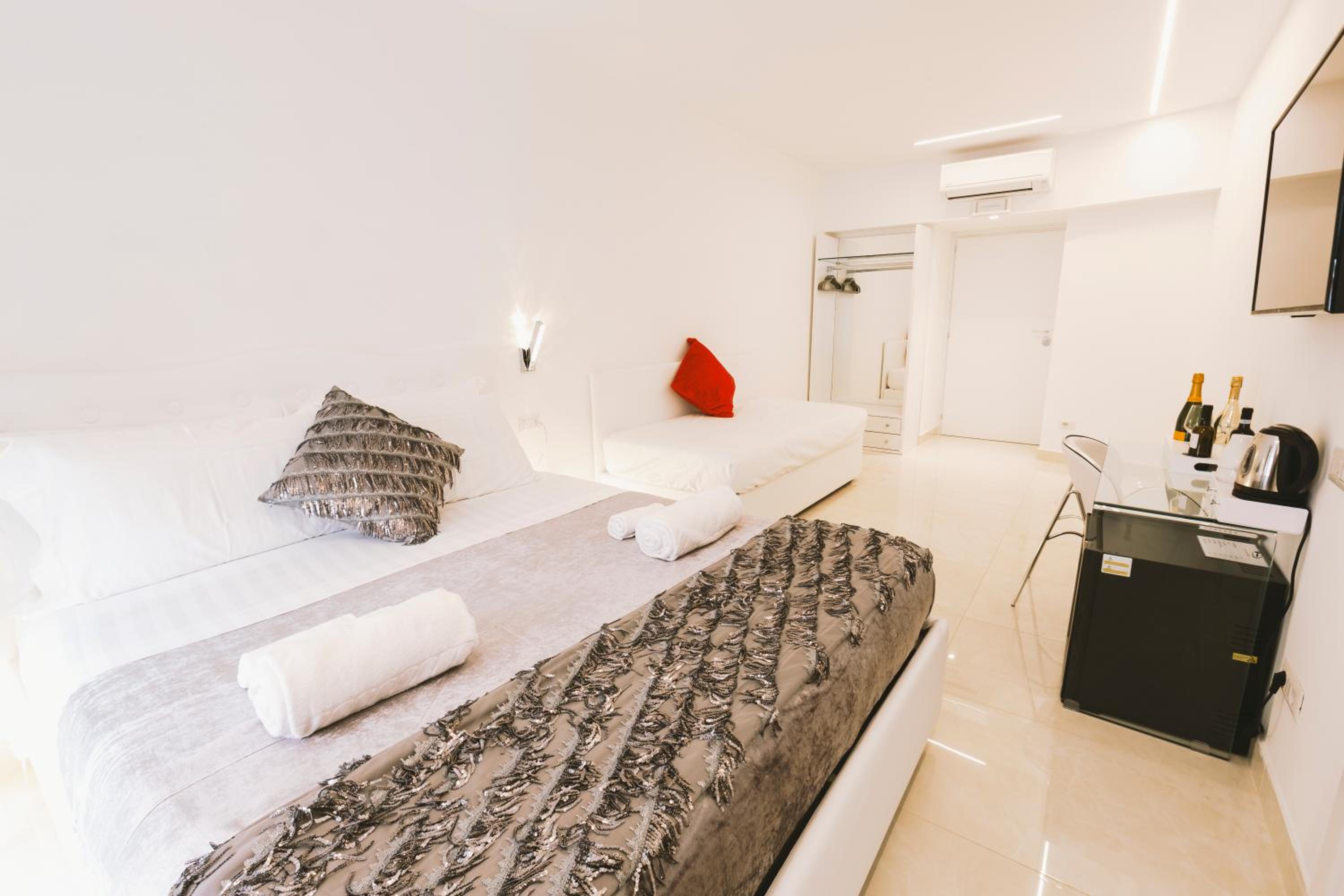 Quadruple Room photo 3