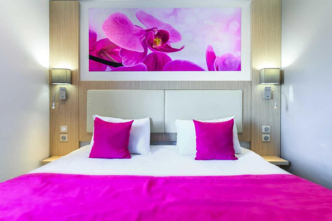 Double Room - Photo 17