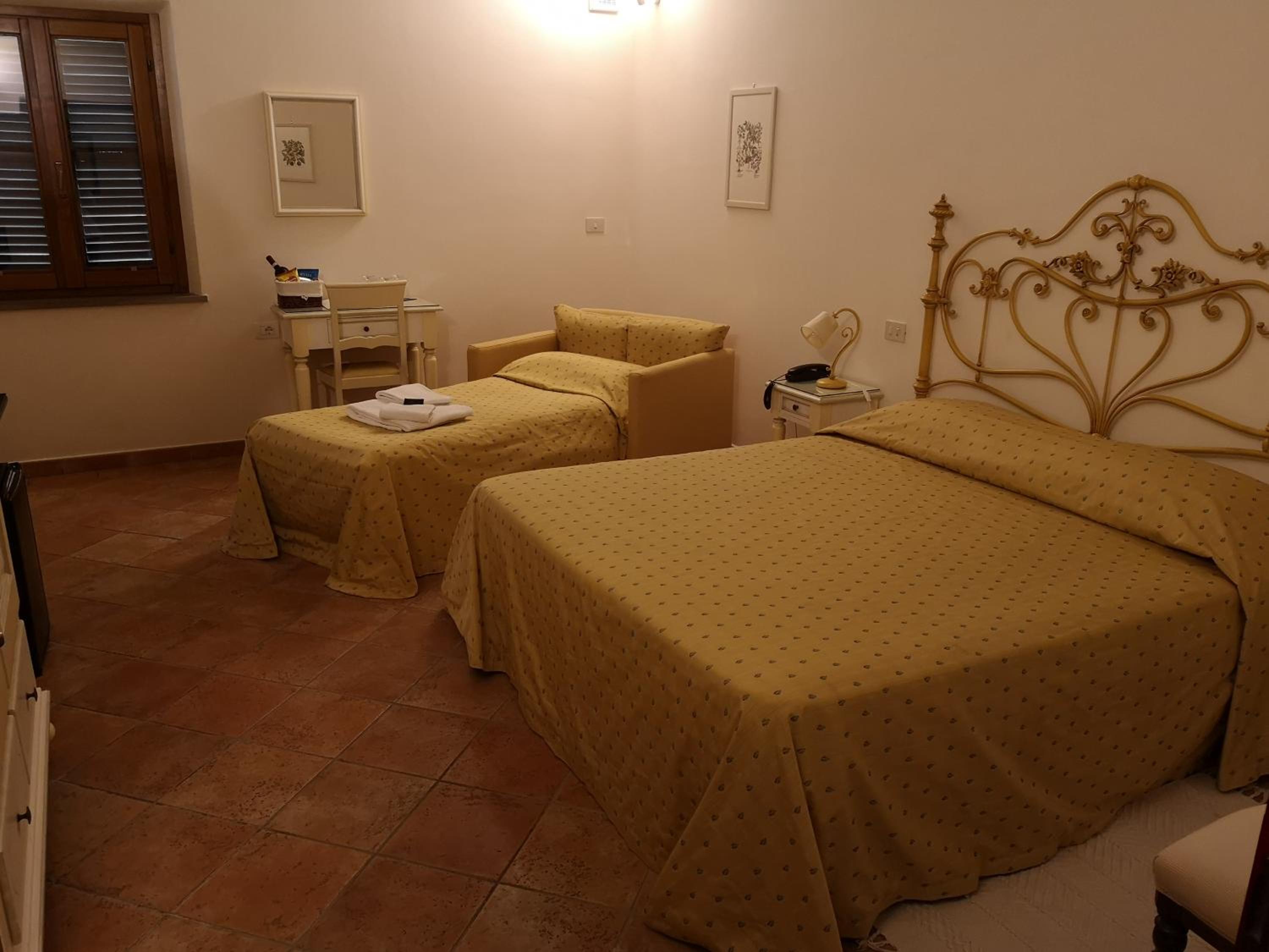 Triple Room - Photo 1