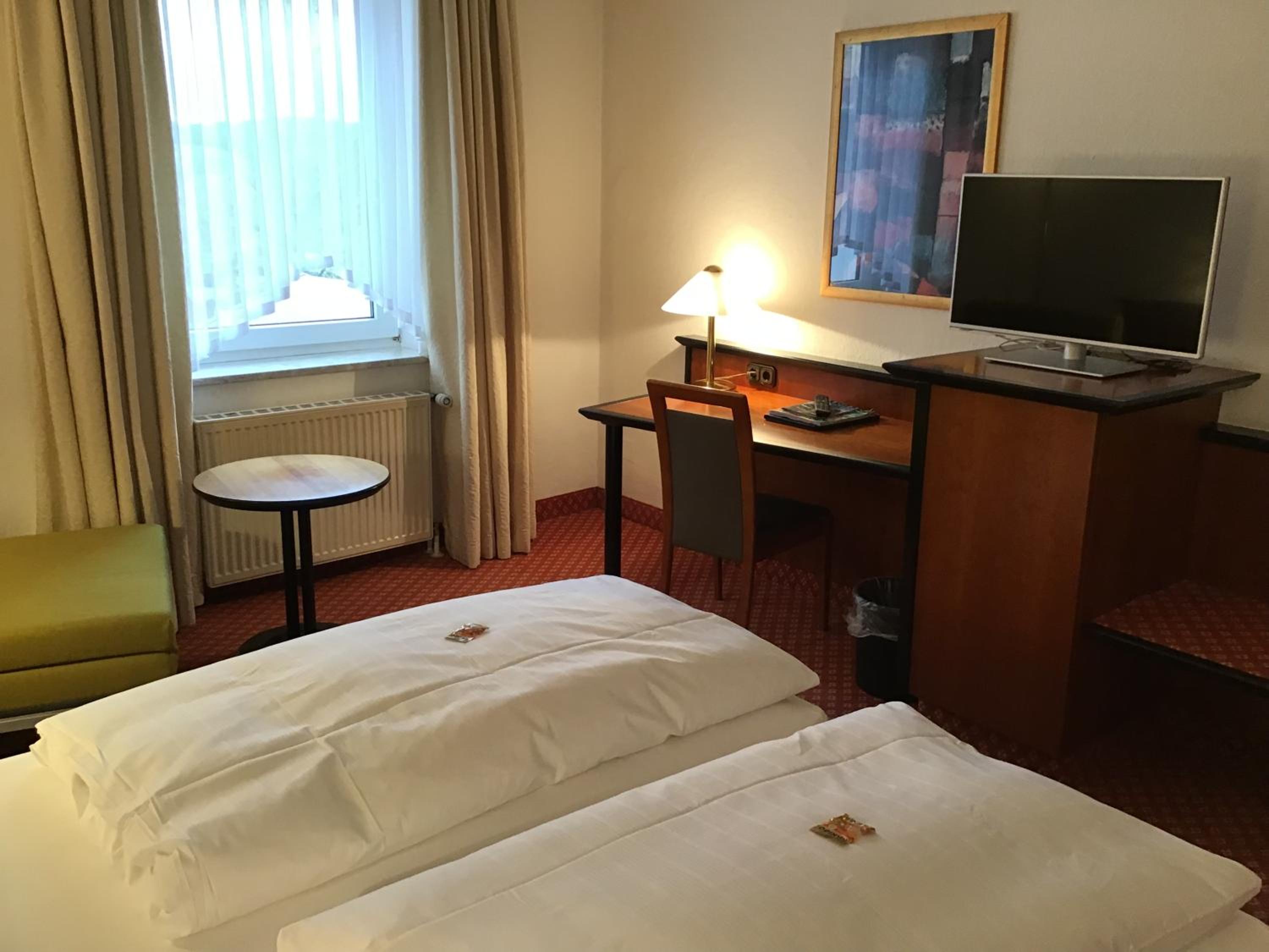 Double Room - Photo 13