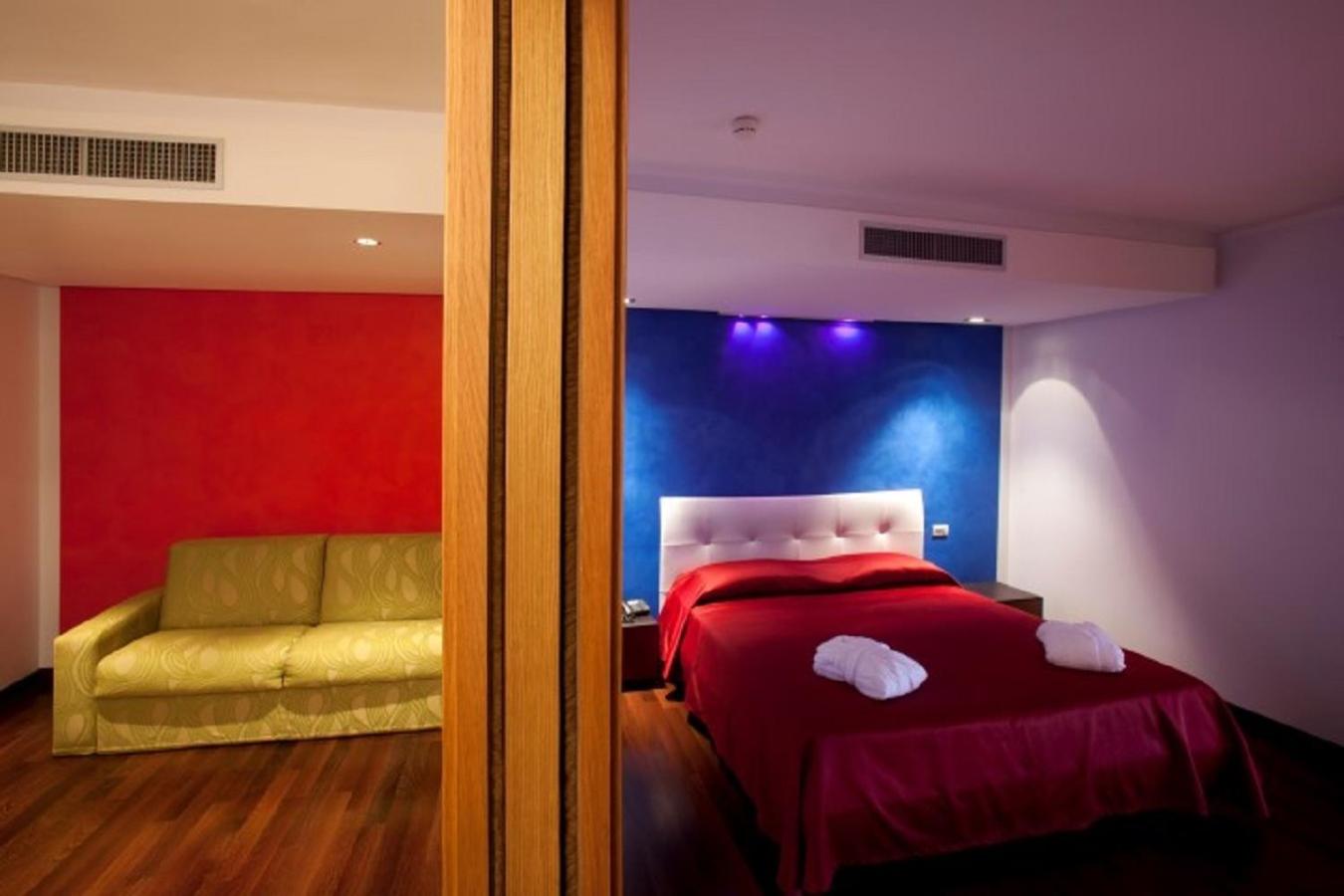 Junior Suite - Photo 1
