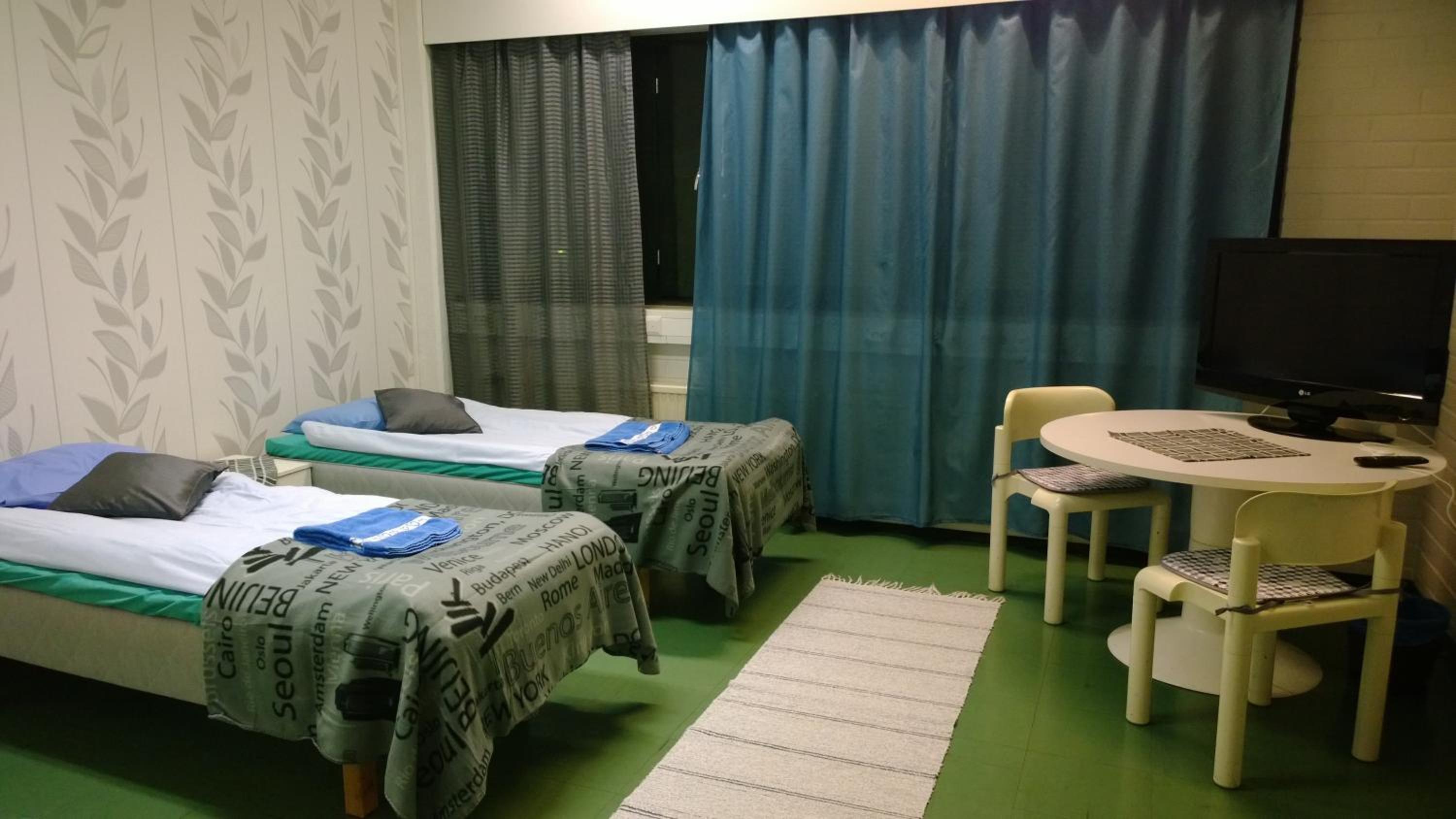 Twin Room with Shared Bathroom photo 1