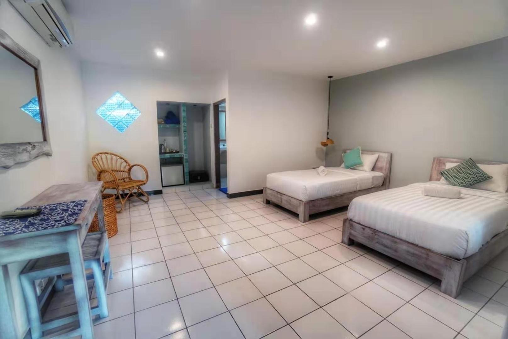 Queen Room with Garden View