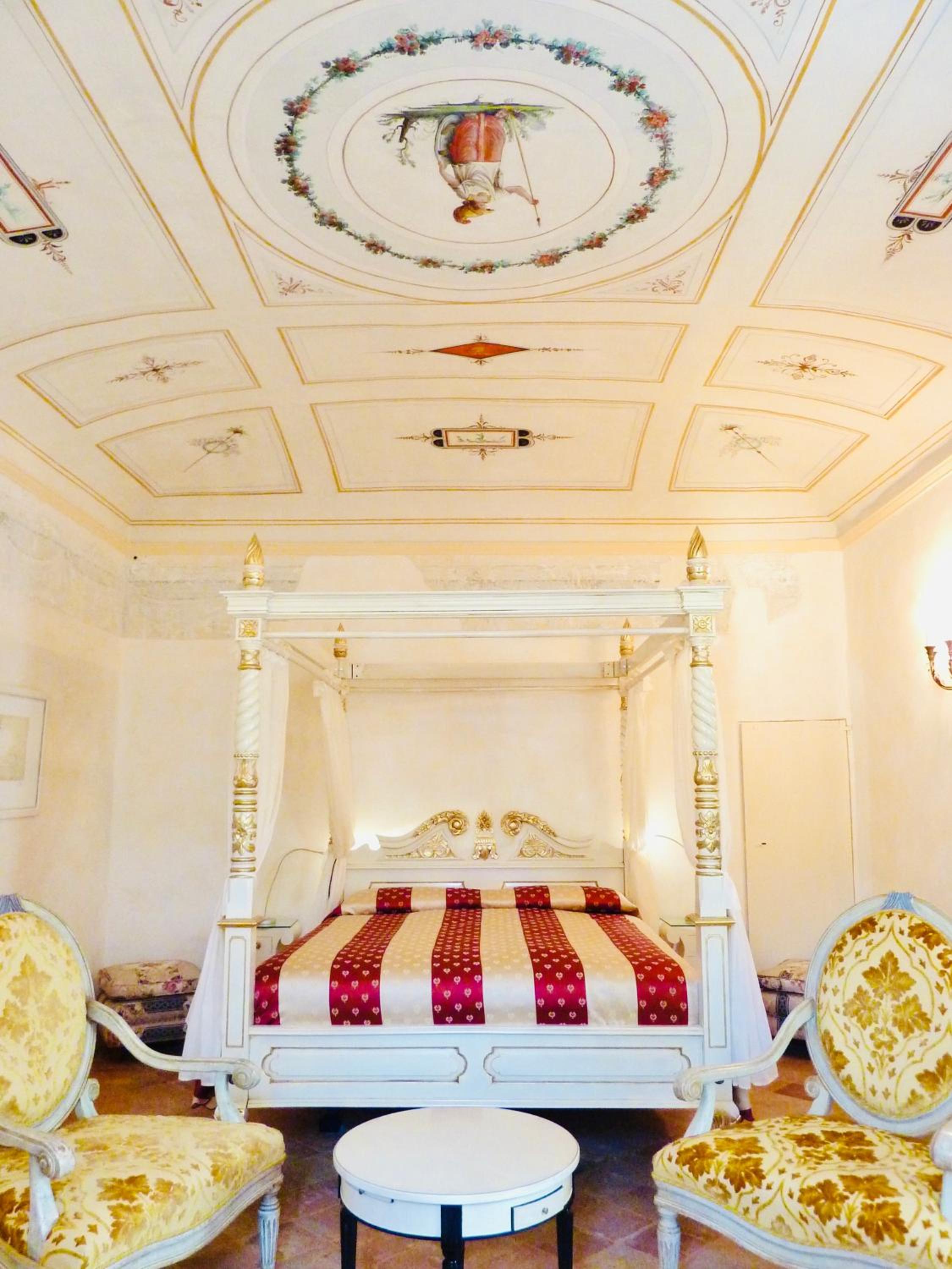 Deluxe Queen Room photo 2