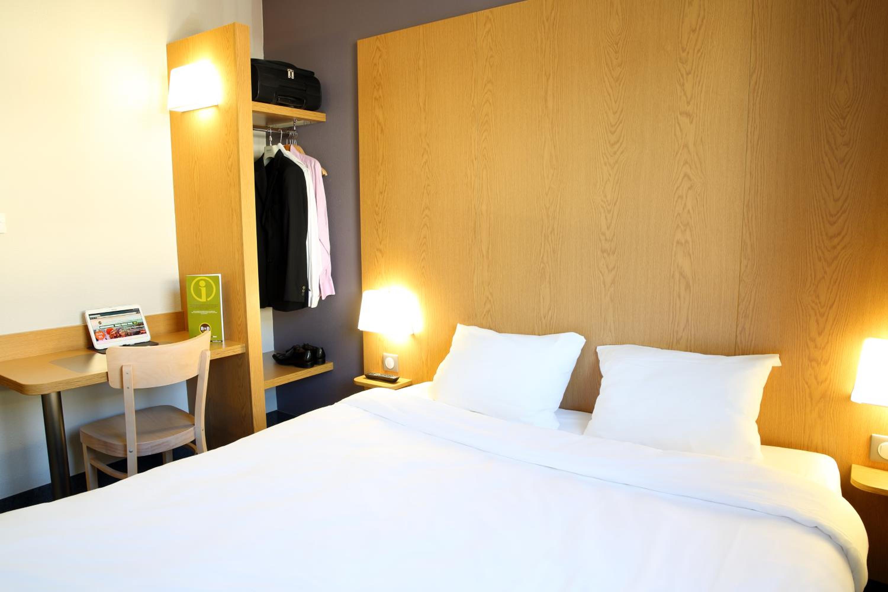 Double Room - Photo 2