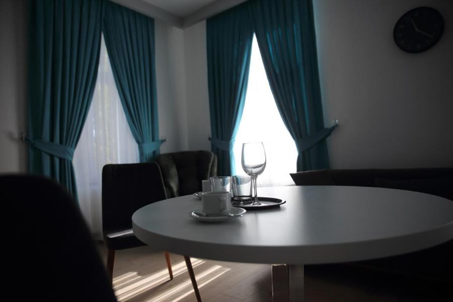 Deluxe Family Suite - Photo 3