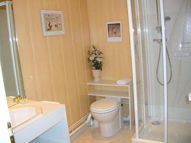 Double Room With Private Bathroom - Photo 3