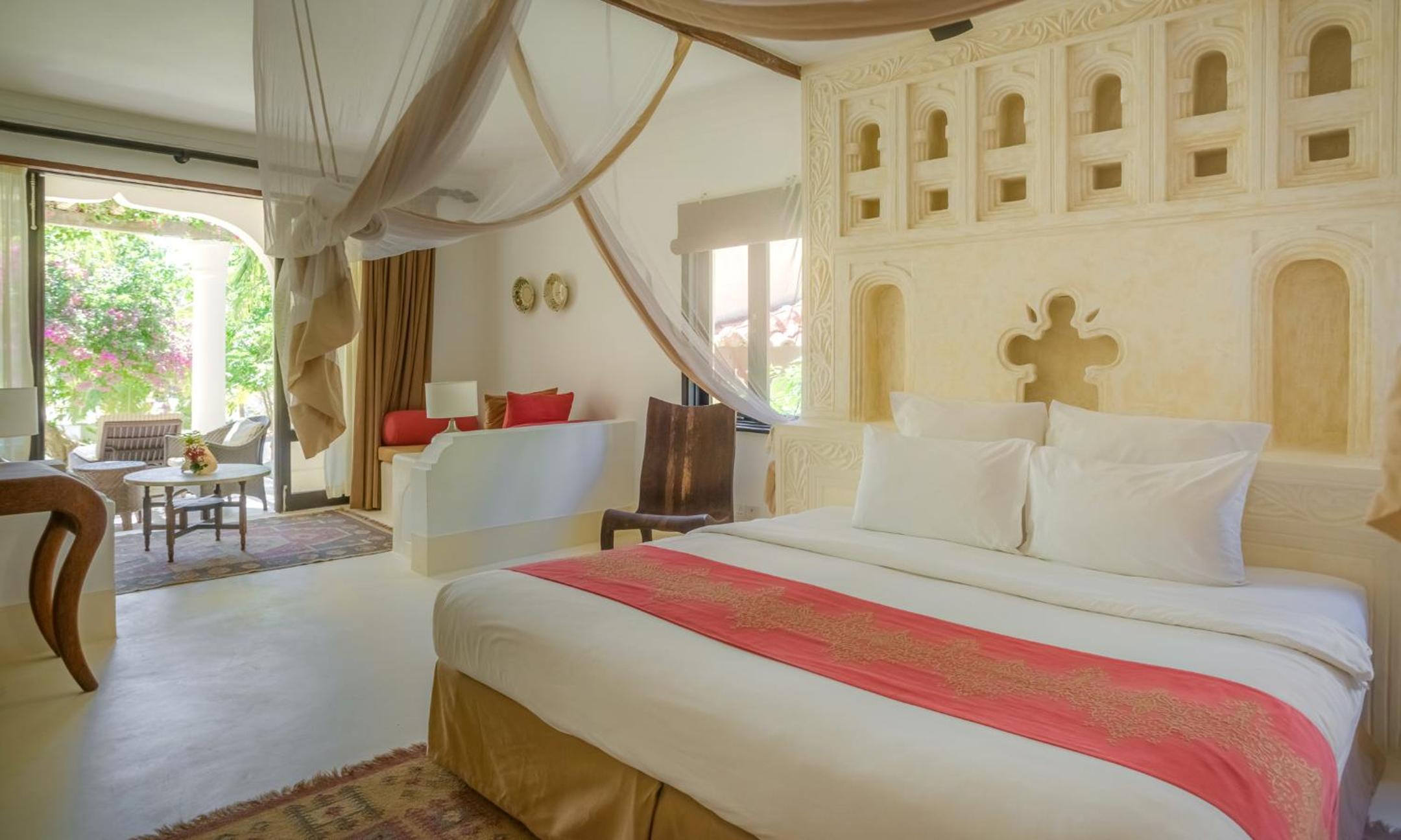 Executive Suite - Photo 29