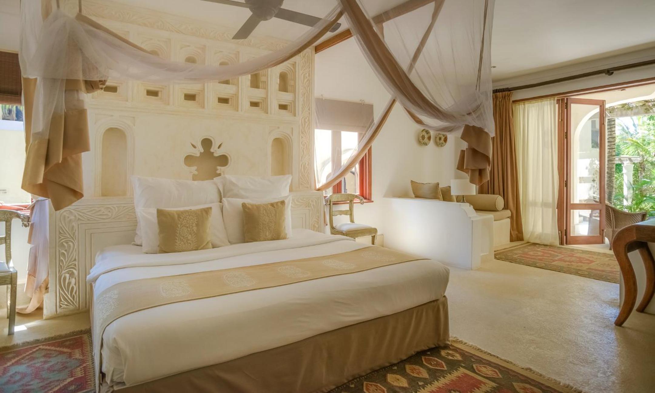 Executive Suite - Photo 10